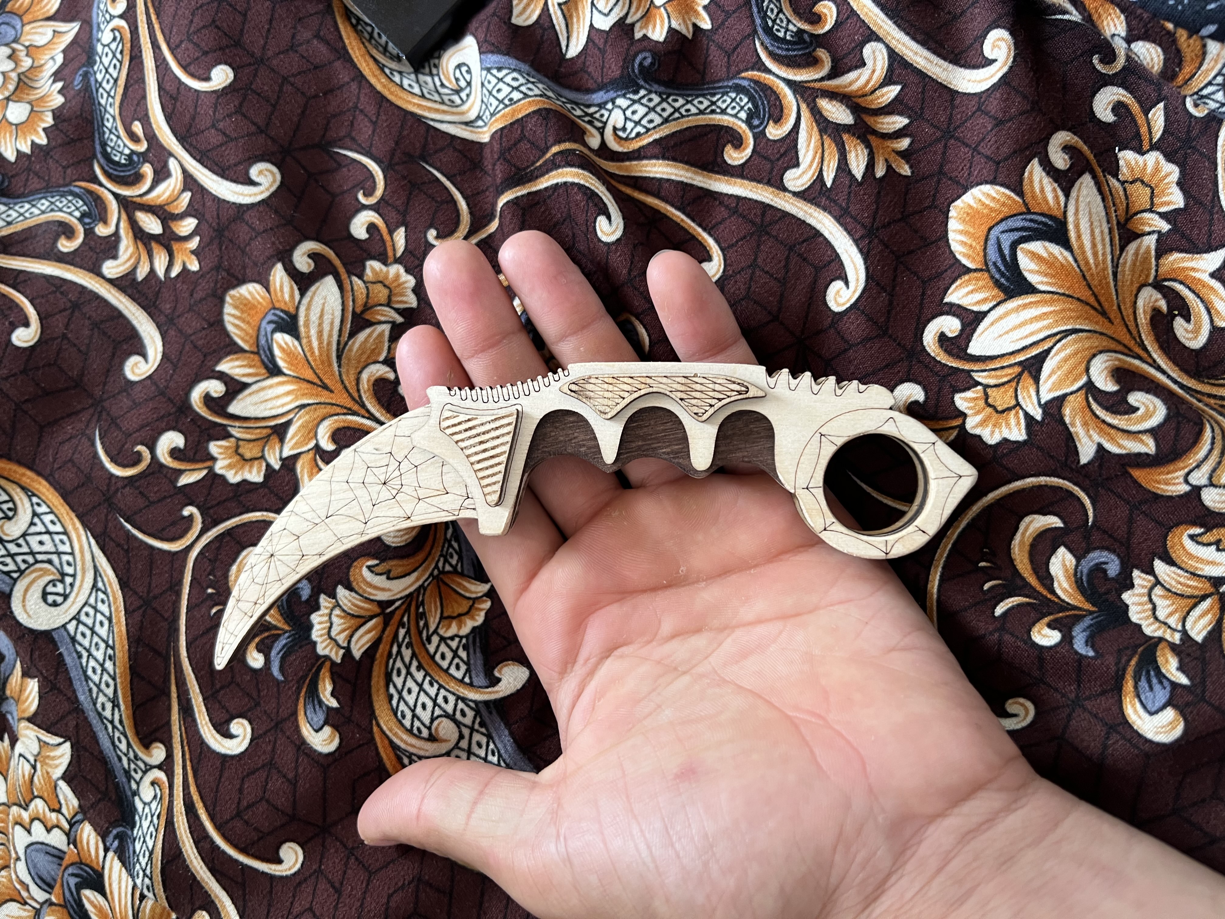 Нож игрушечный Kерамбит