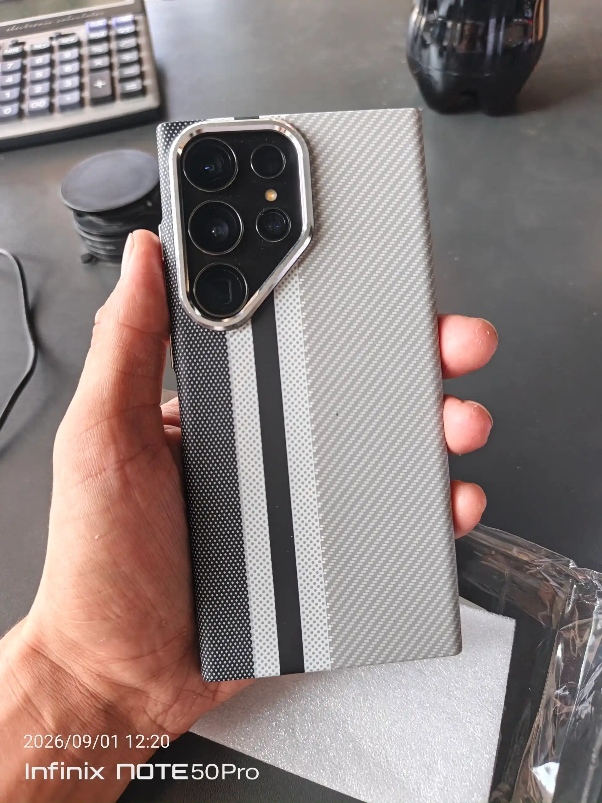 Чехол Карбон для Samsung Galaxy S22 , S23 Ultra, S24 Ultra, S25 Ultra, S26 Ultra с Magsafe