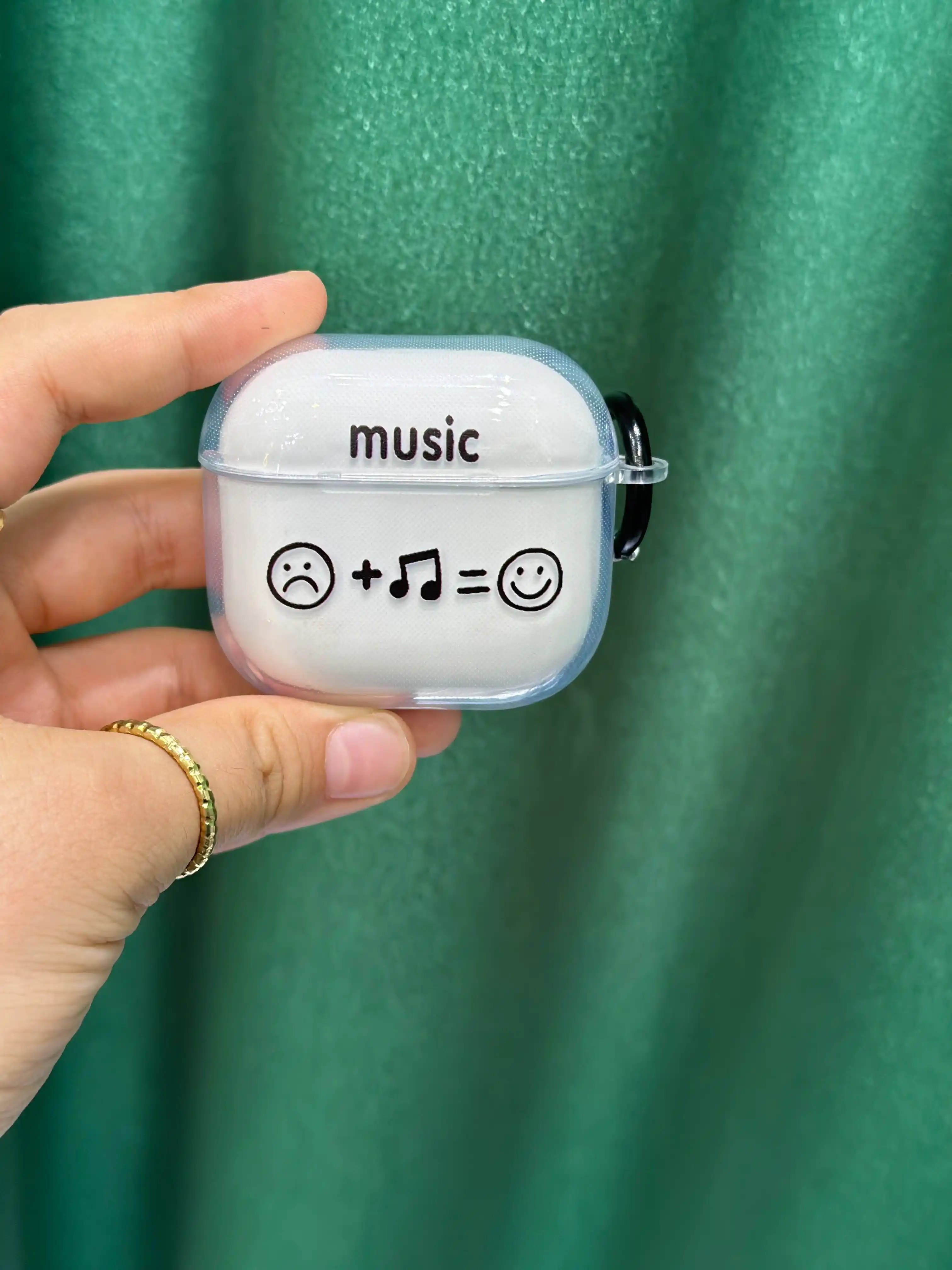 Стильный чехол для AirPods Pro, AirPods Pro 2, AirPods 3, AirPods 4 с карабином
