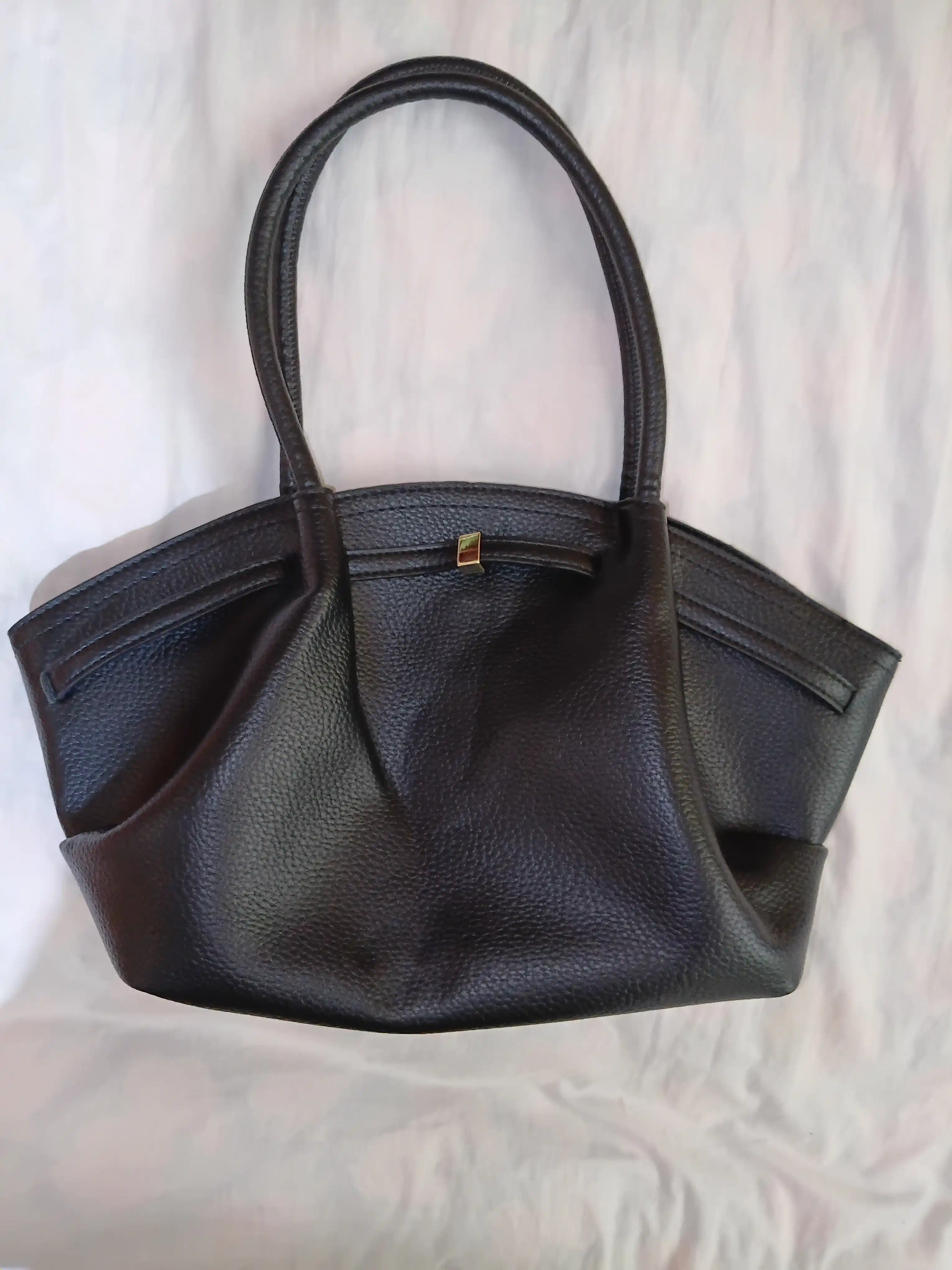 Ayollar sumkasi, katta, shopper, o‘qish uchun, A4 formatda