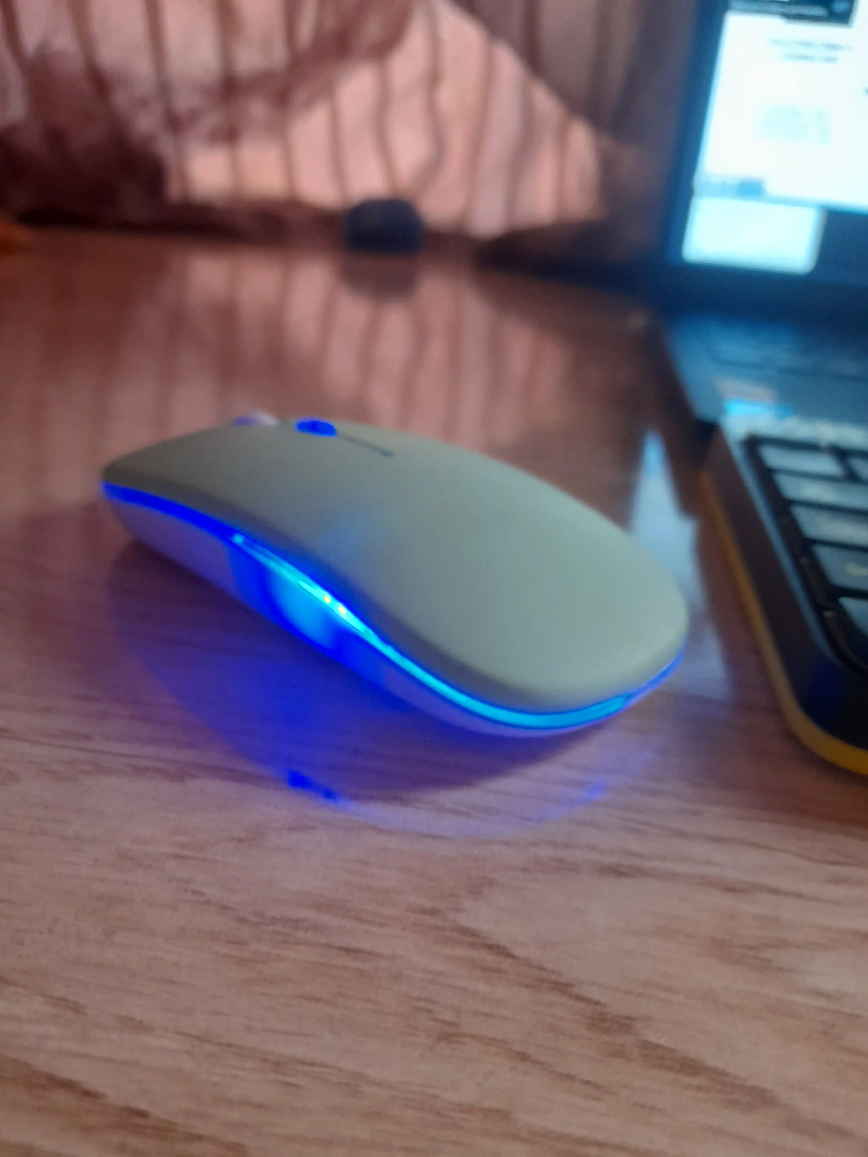 Imsiz sichqoncha Bluetooth +2.4G RGB jim ishlaydigan Type-C noutbuk kompyuter Mac uchun