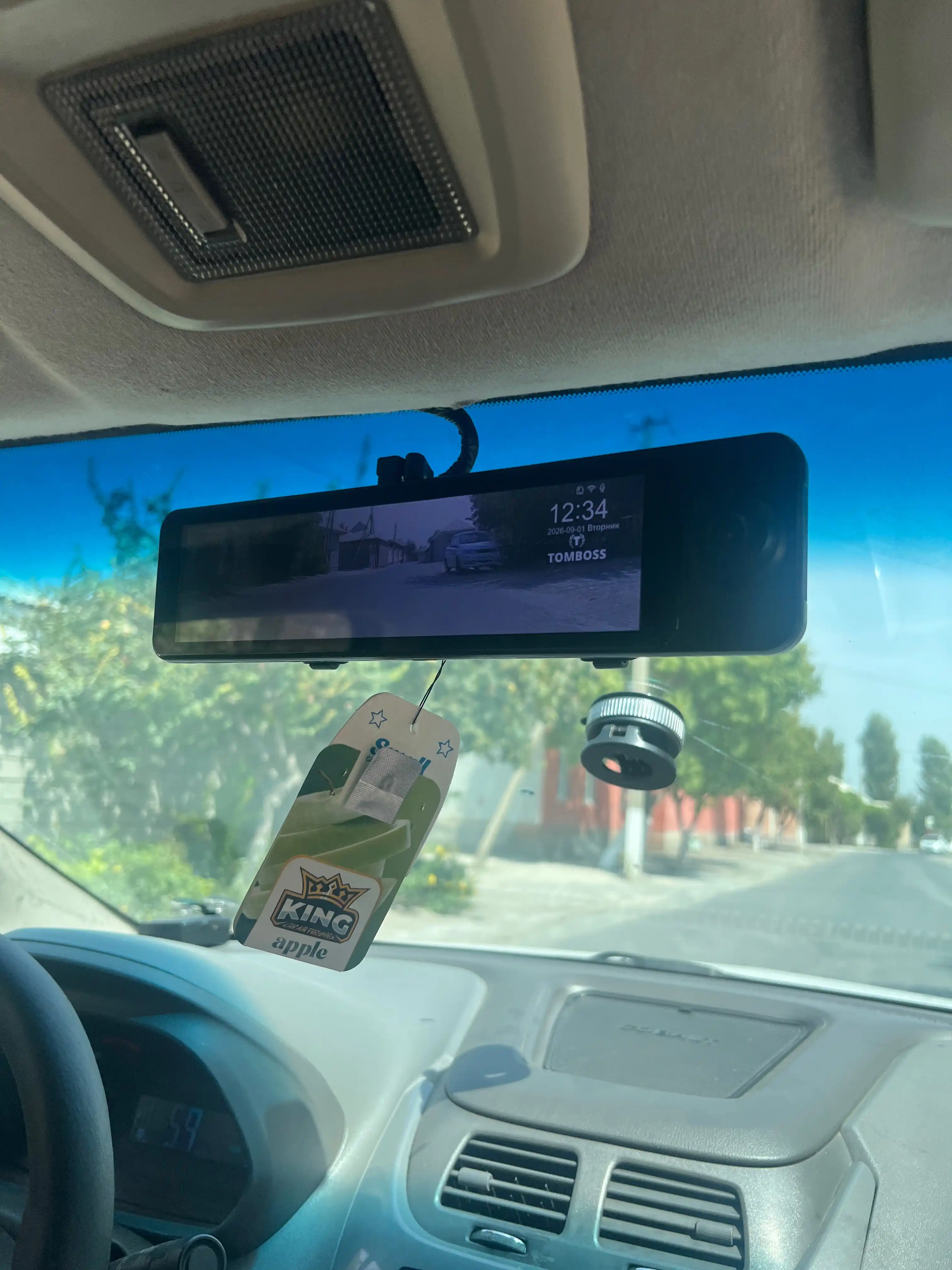 Видеорегистратор 3 камеры TOMBOSS T11, Wi-Fi наблюдение, Антирадар, Carplay