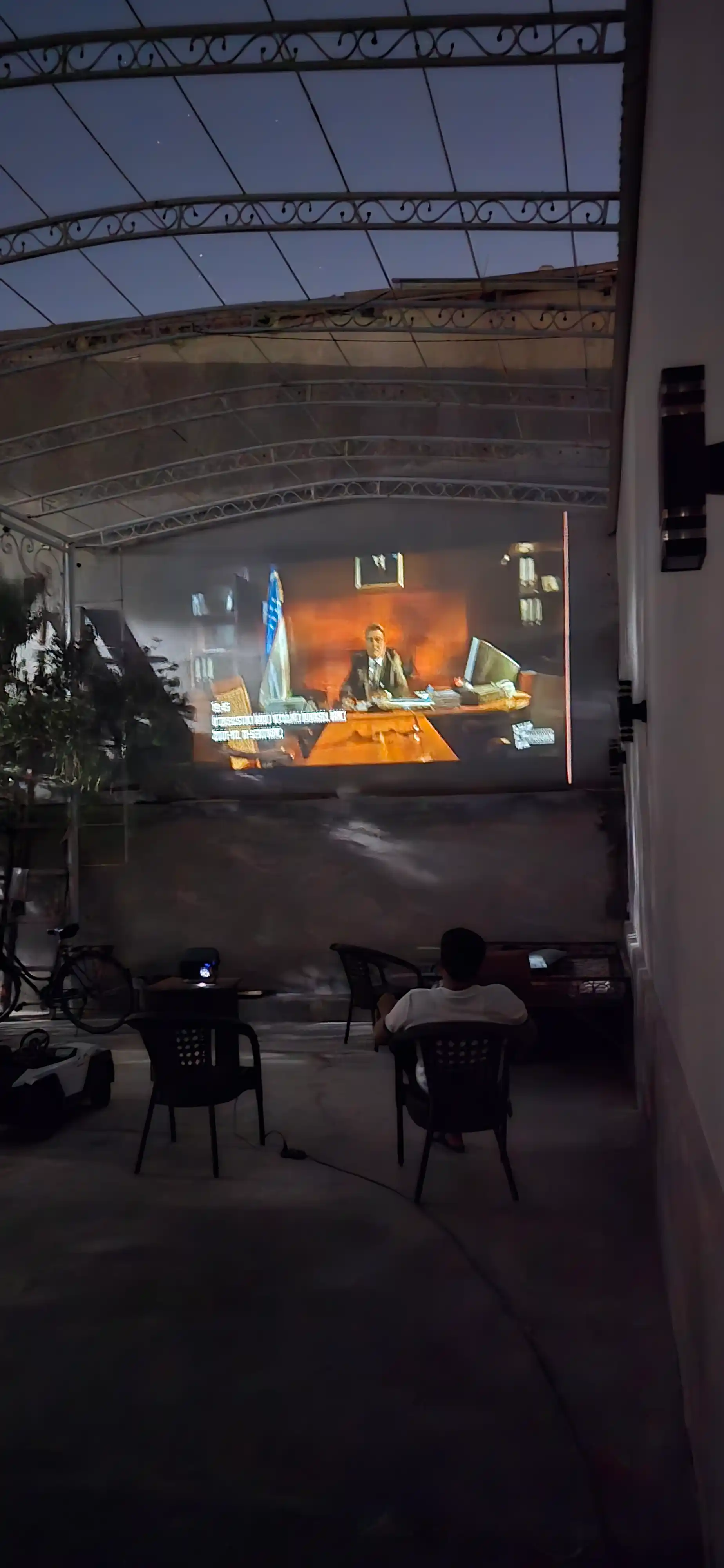 A10 Plus film proyektori, Android 4K proyektori + Wi-Fi, Bluetooth, HDMI