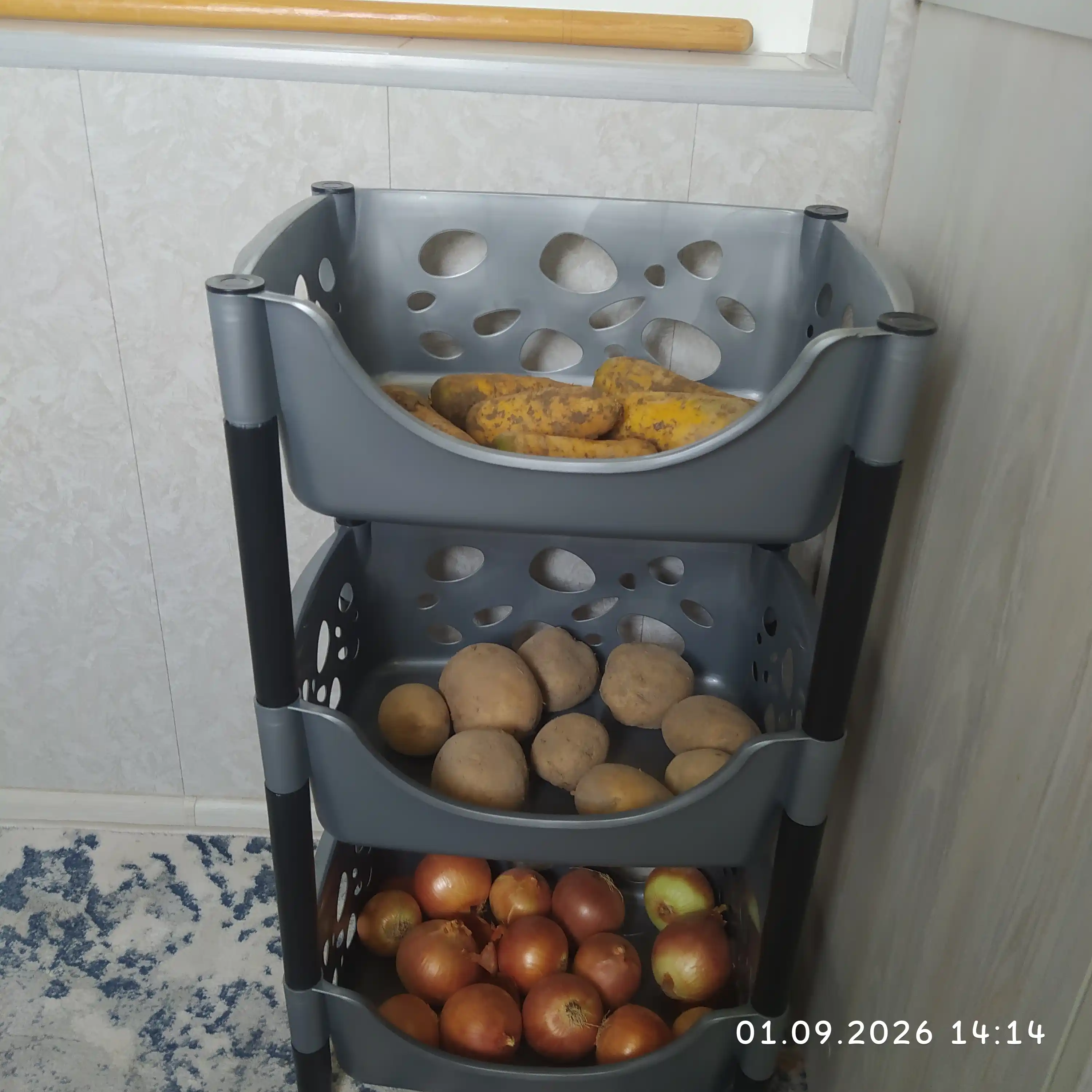 Полка органайзер для хранение овощей для кухни