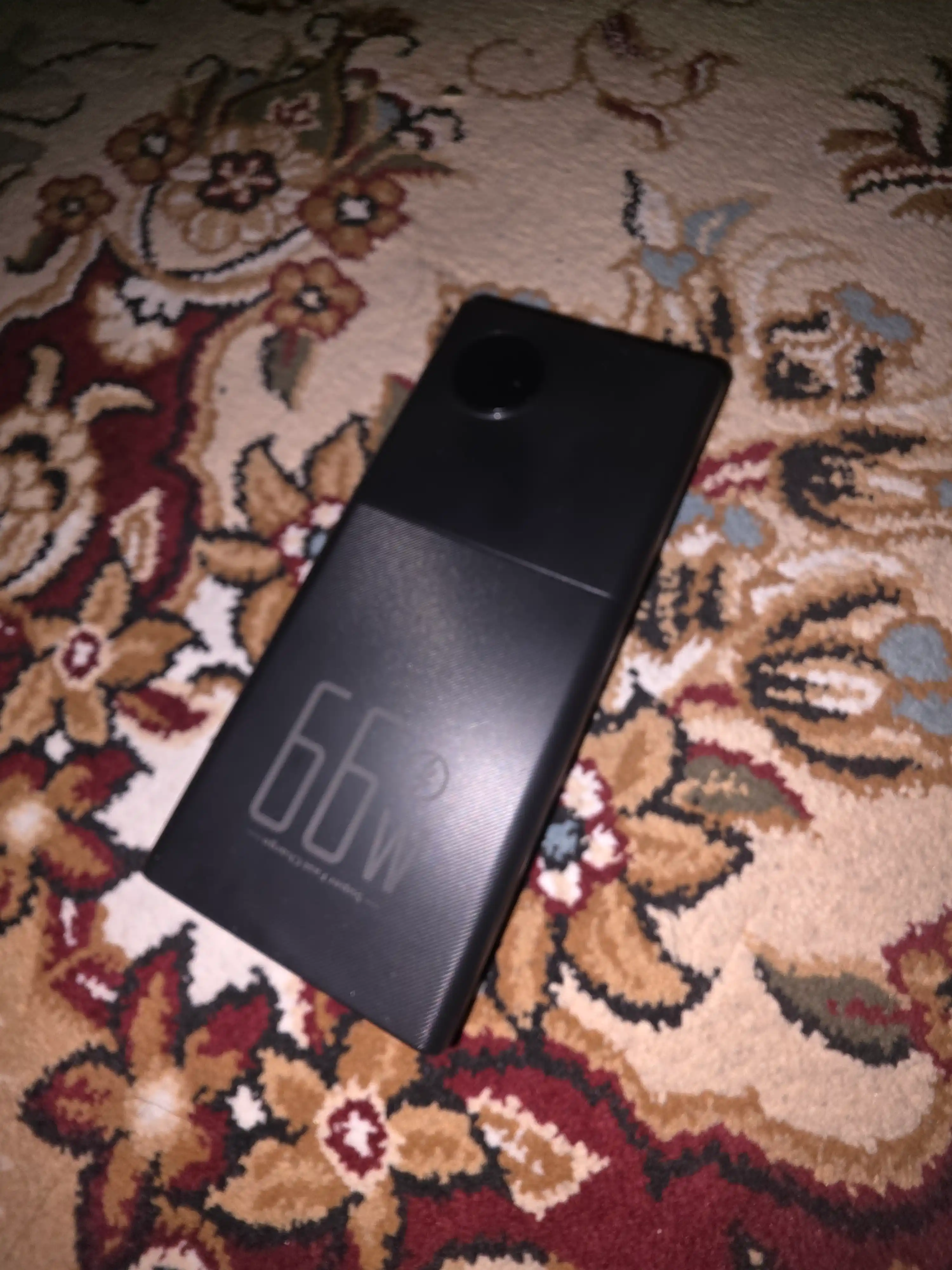 4 tasi 1-da kabelli quvvatlash banki, 10 000, 20 000 mA/soat, 66 Vt / 22,5 Vt