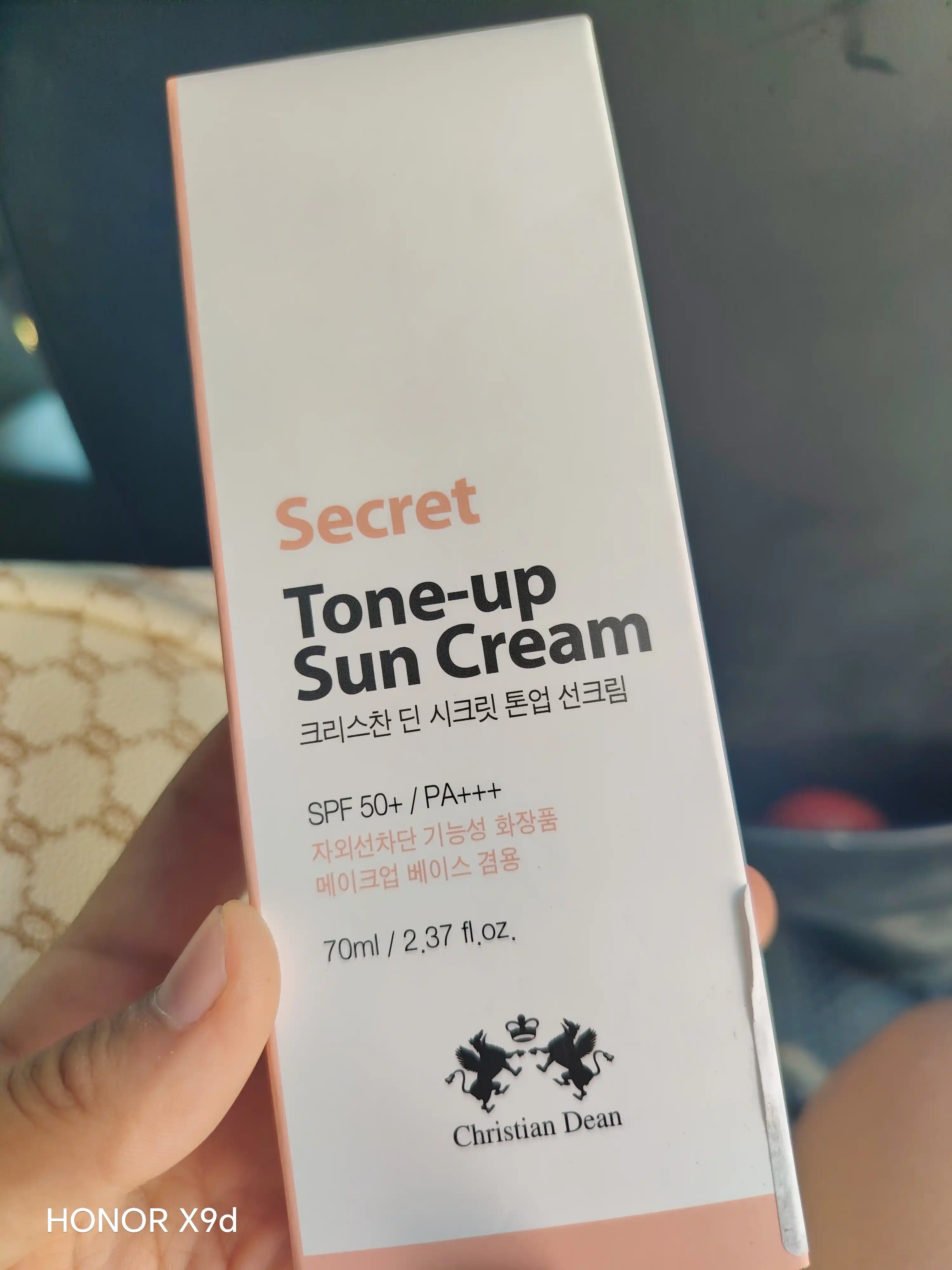 Quyoshdan himoyalovchi va tekislovchi krem Secret Tone-Up SPF 50+ Christian Dean, SPF50+, 70 ml