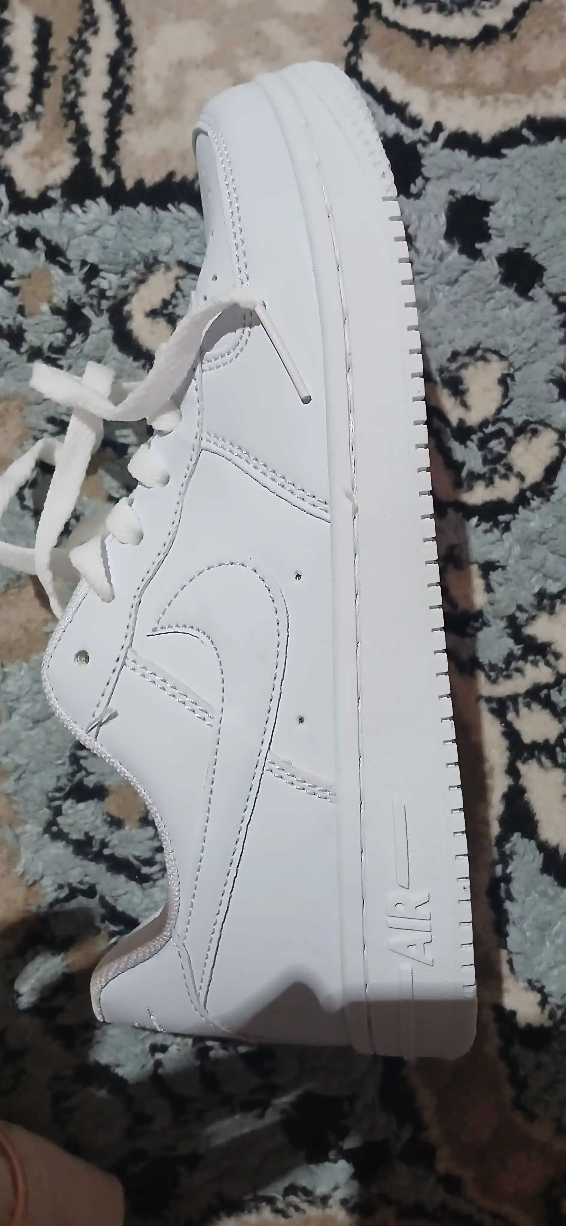 Ayollar va erkaklar uchun Nike Air Force 1 oq klassik krossovkalari
