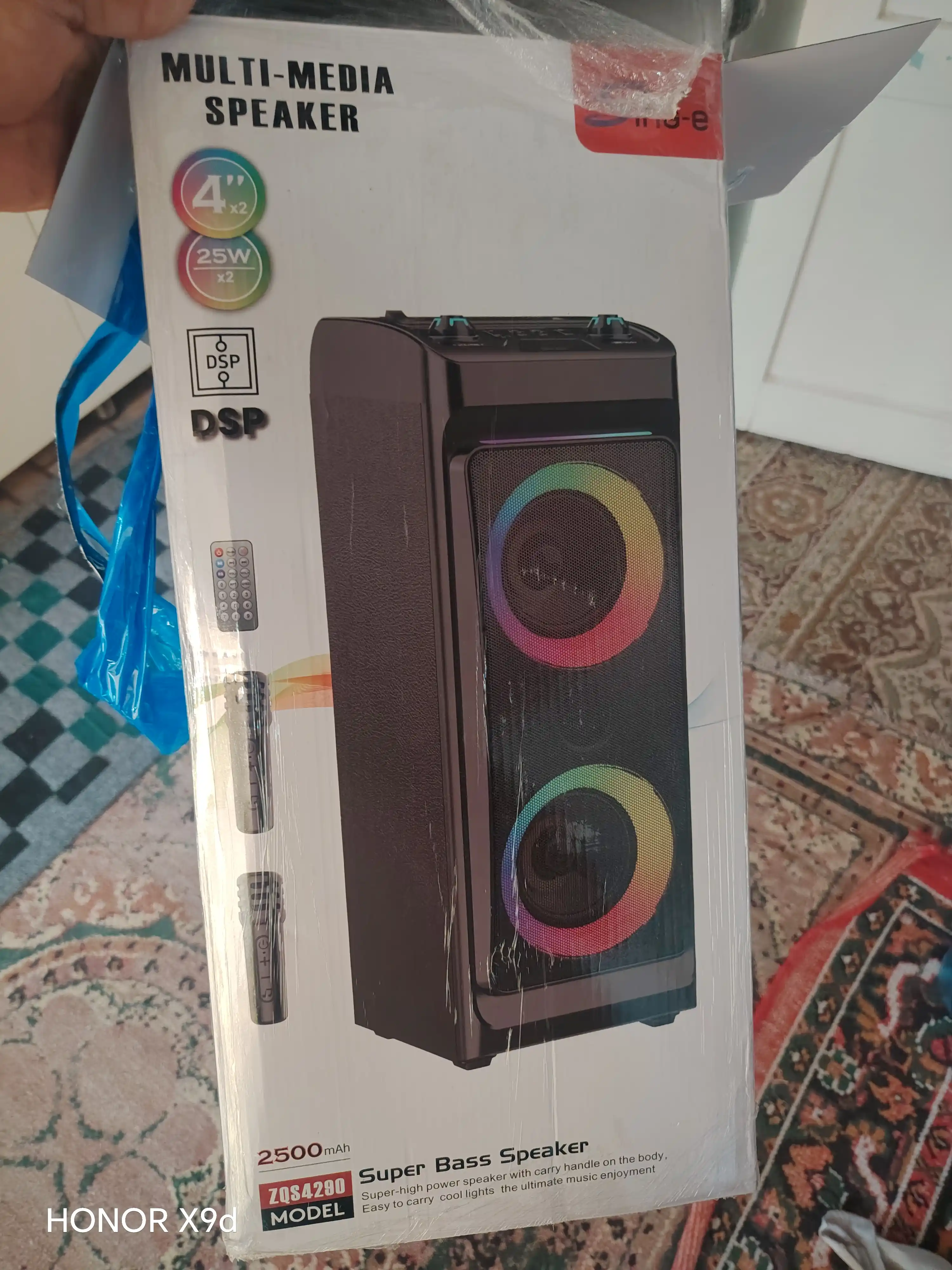 Bluetooth караоке-колонка 3000W с RGB LED, двумя беспроводными микрофонами и пультом