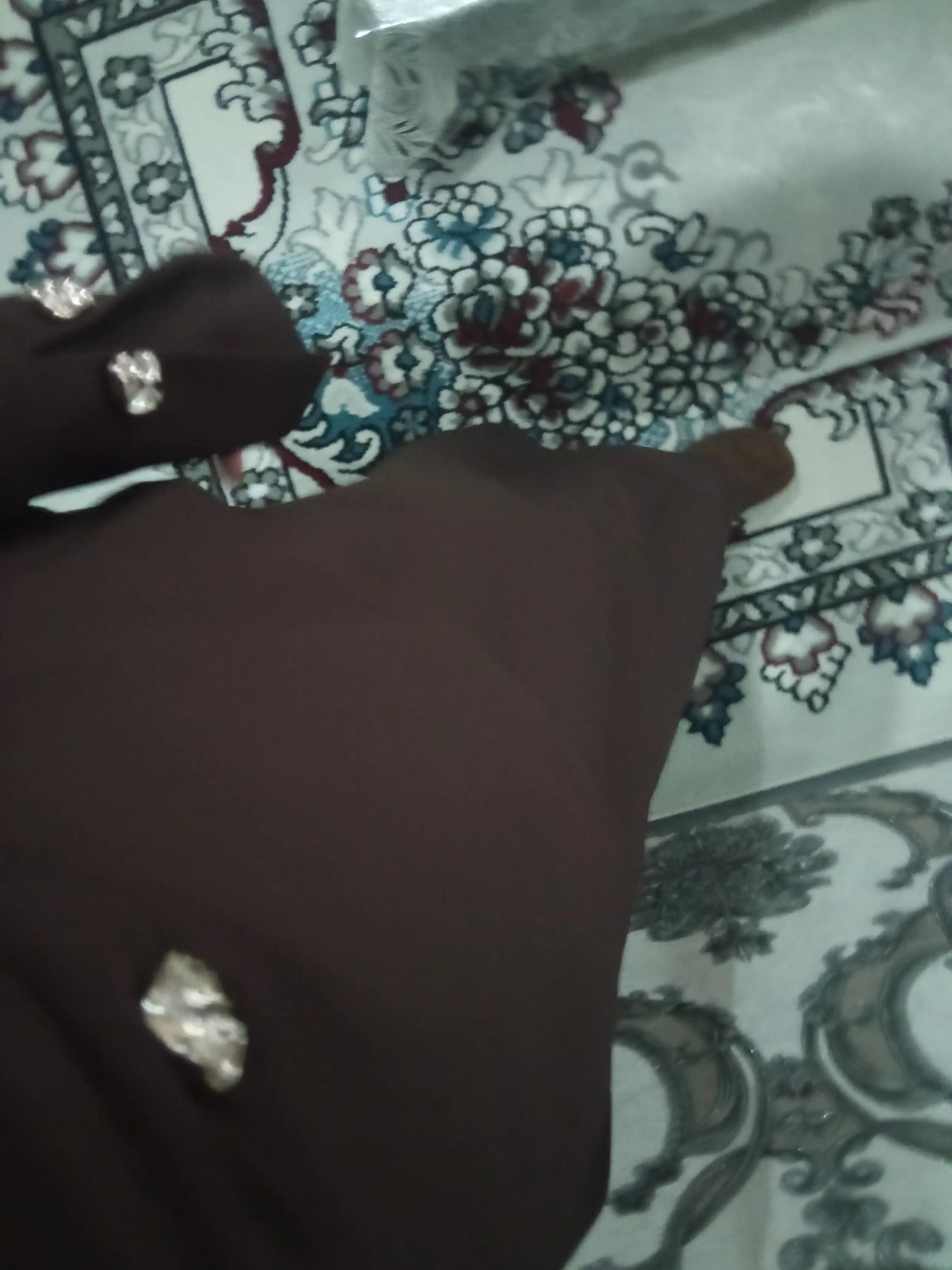 Ayollar klassik kostyumi: yubka va jaket. O‘lchamlari: 44-50