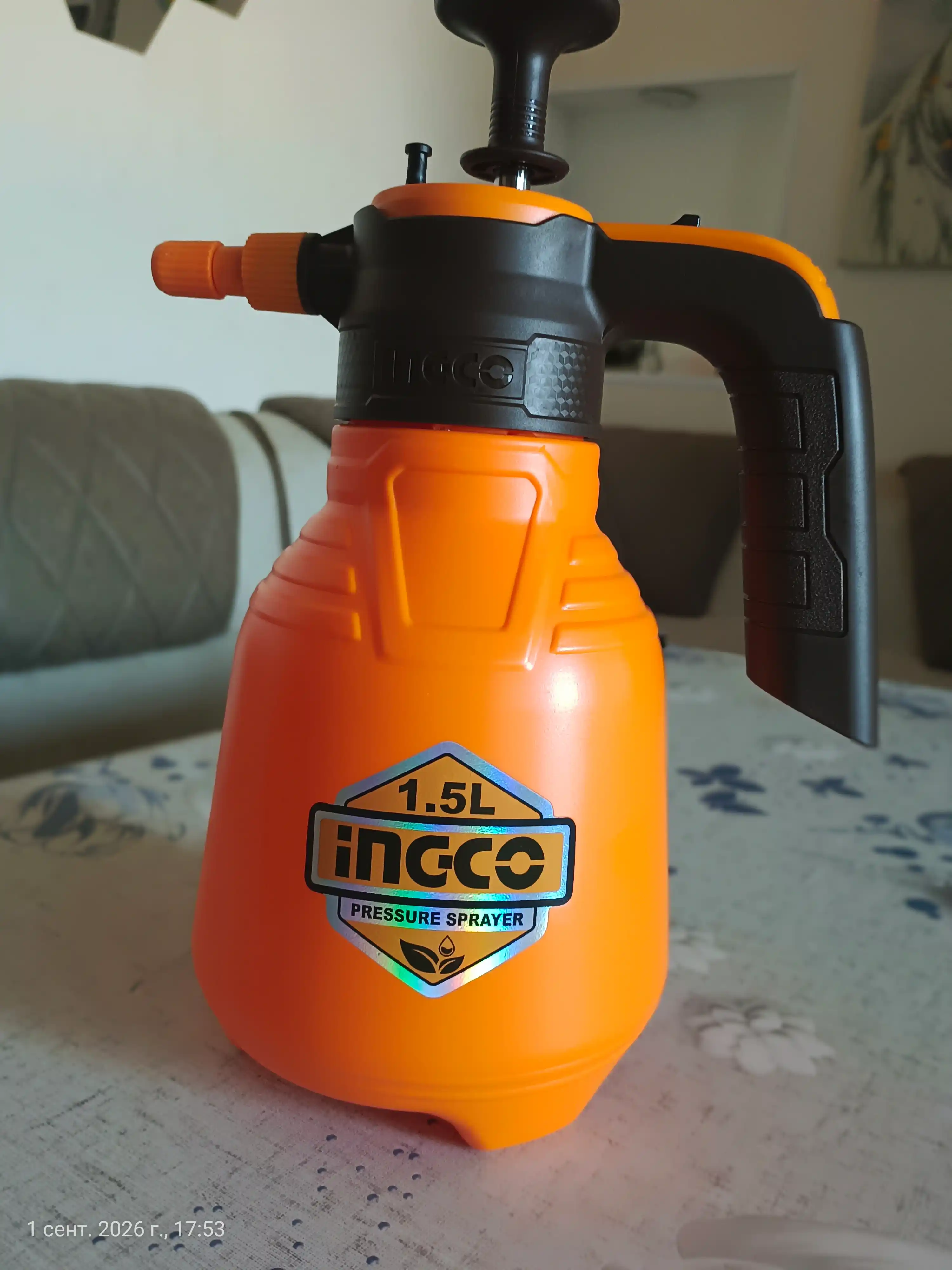 INGCO dan Suv purkagich pulverizator, nasosli bog' va avtomobil uchun 1.5 va 2 litr
