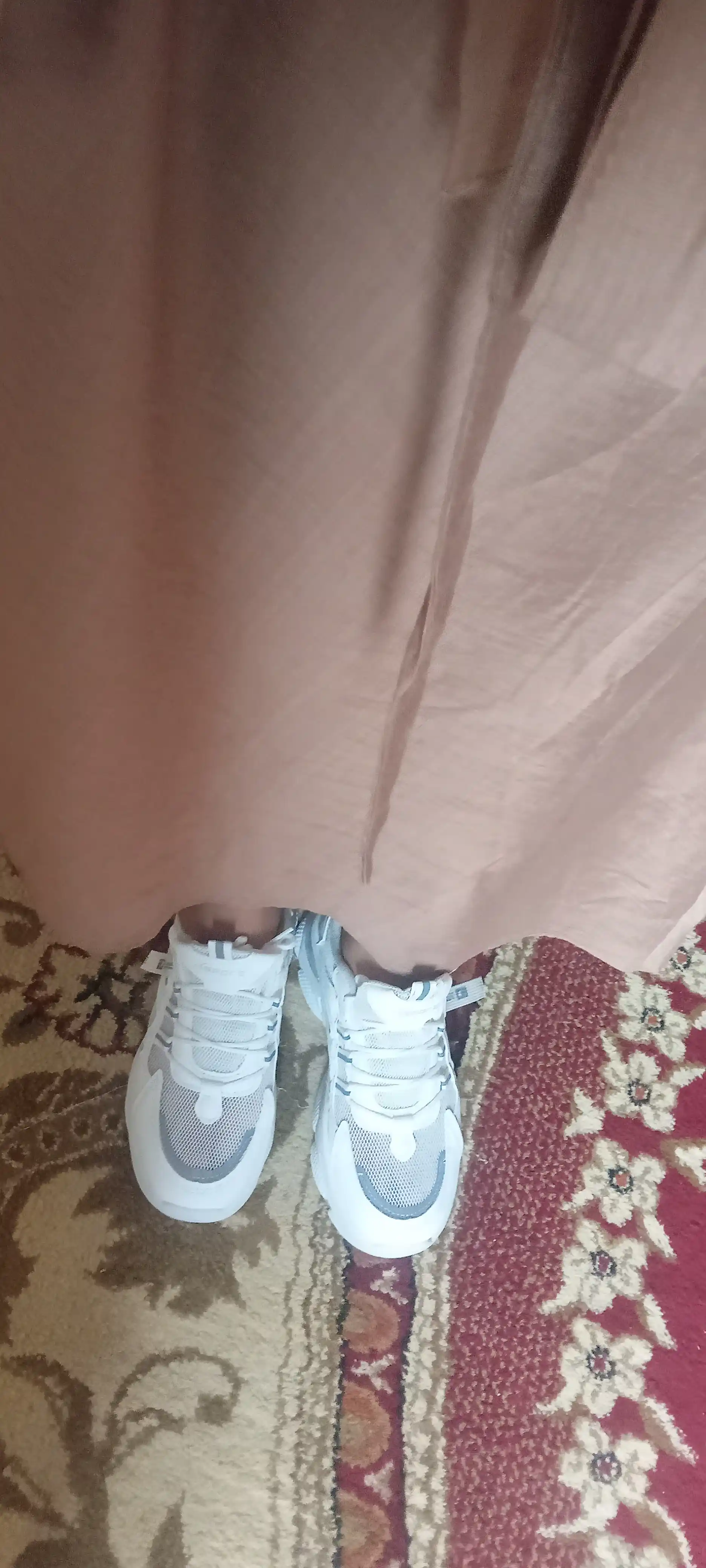 Ayollar uchun krossovkalar, bahor, yoz, kuz, 36-40 o'lcham, bir o'lchamga kichik