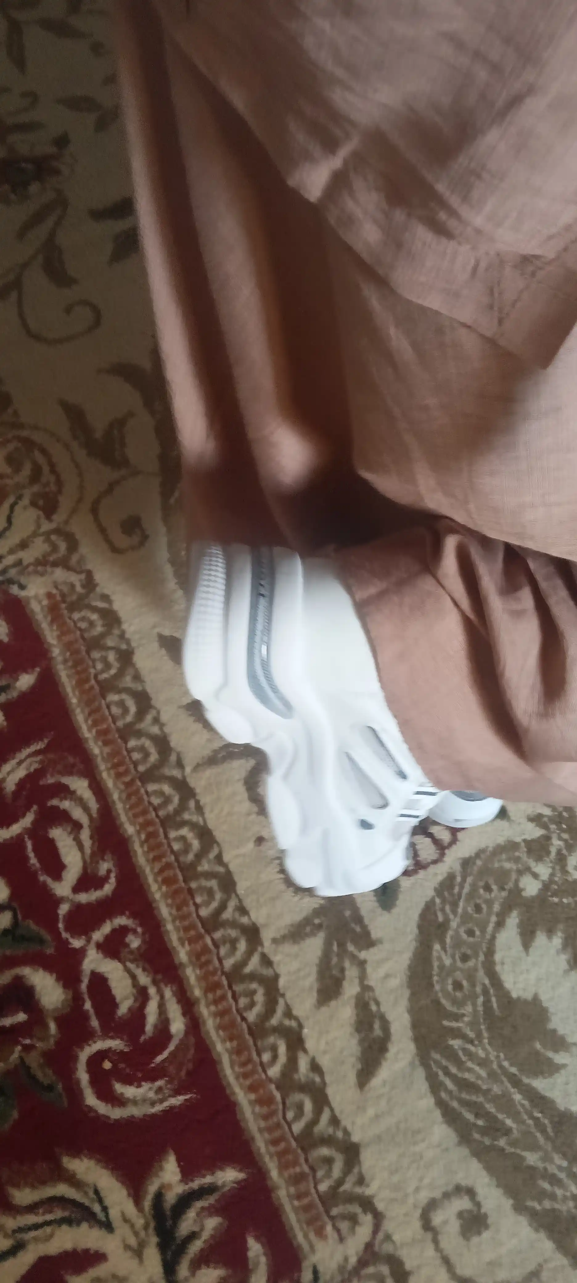 Ayollar uchun krossovkalar, bahor, yoz, kuz, 36-40 o'lcham, bir o'lchamga kichik