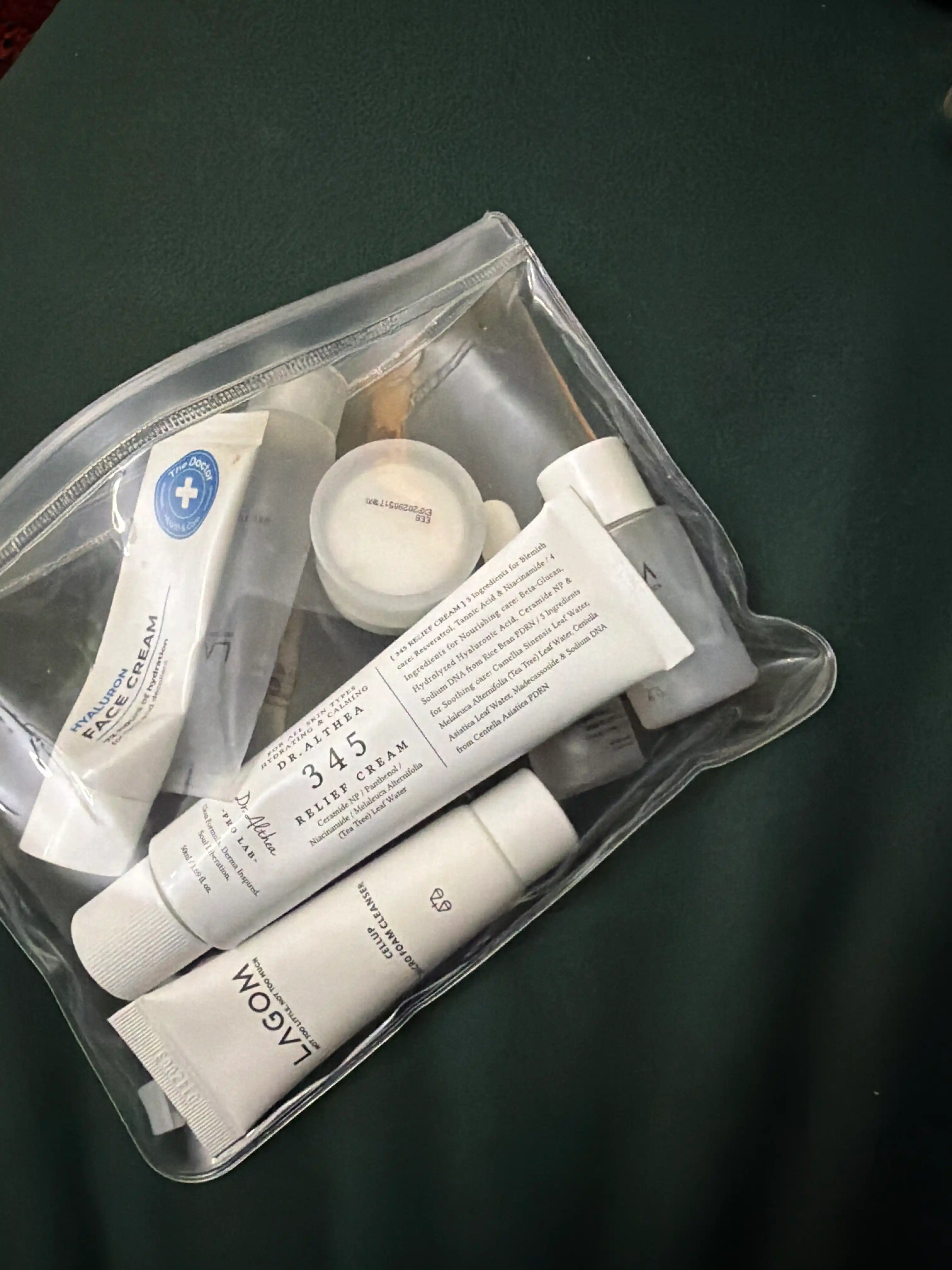 LAGOM TRAVEL KIT kosmetik vositalar to‘plami