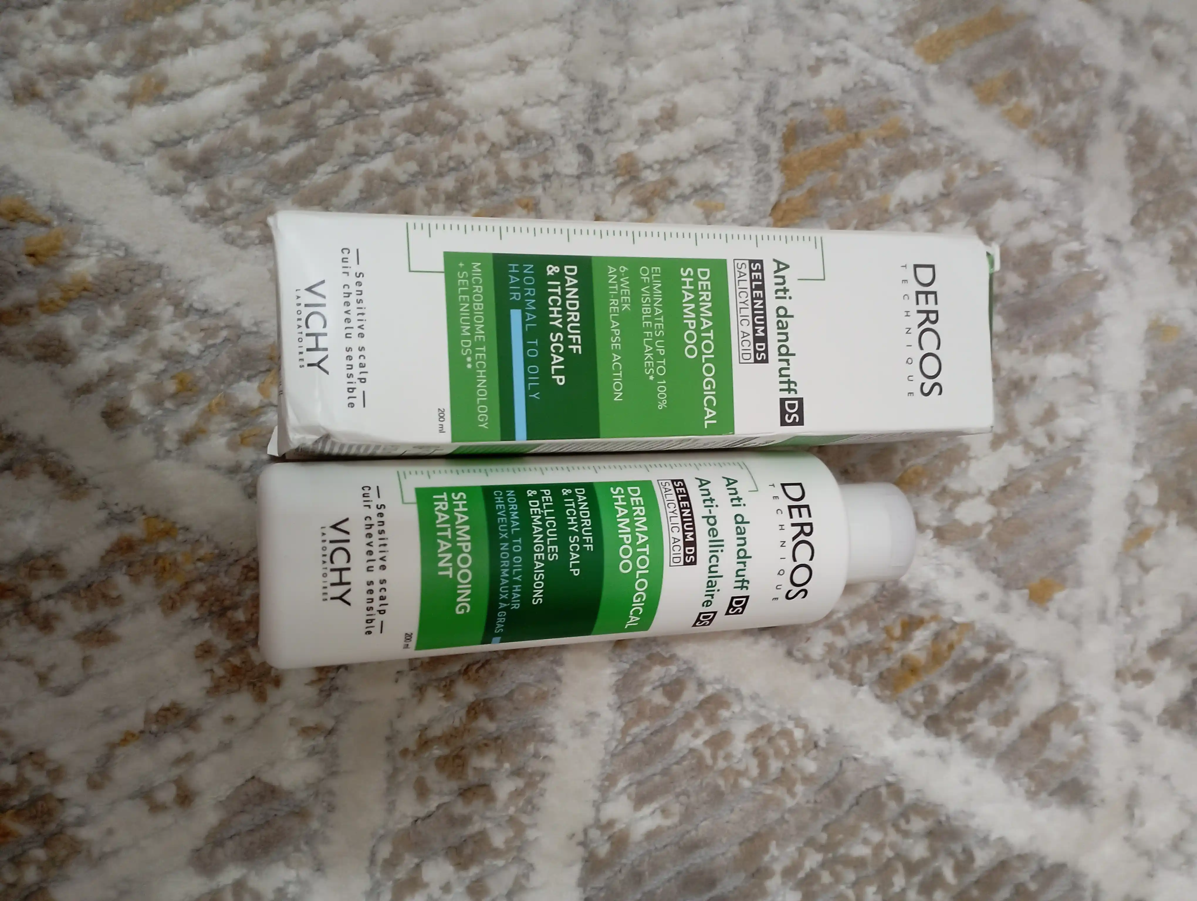 Intensiv shampunni parvarish qilish VICHY DERCOS, oddiy va yog'li sochlar uchun kepekka qarshi, 200 ml