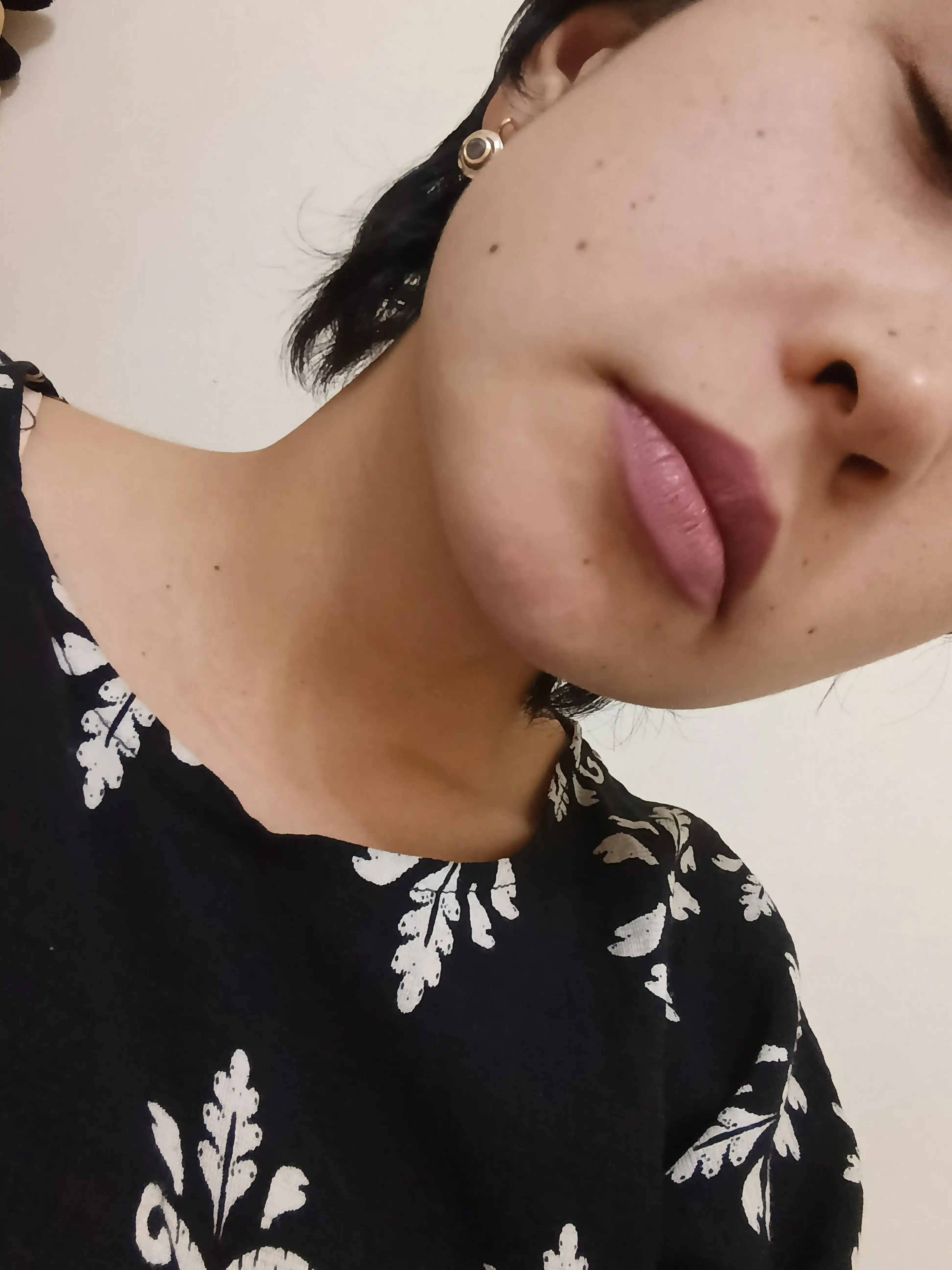 MAYBELLINE Vinyl Ink Губная помада, тон 35 Cheeky, 40 г :120
