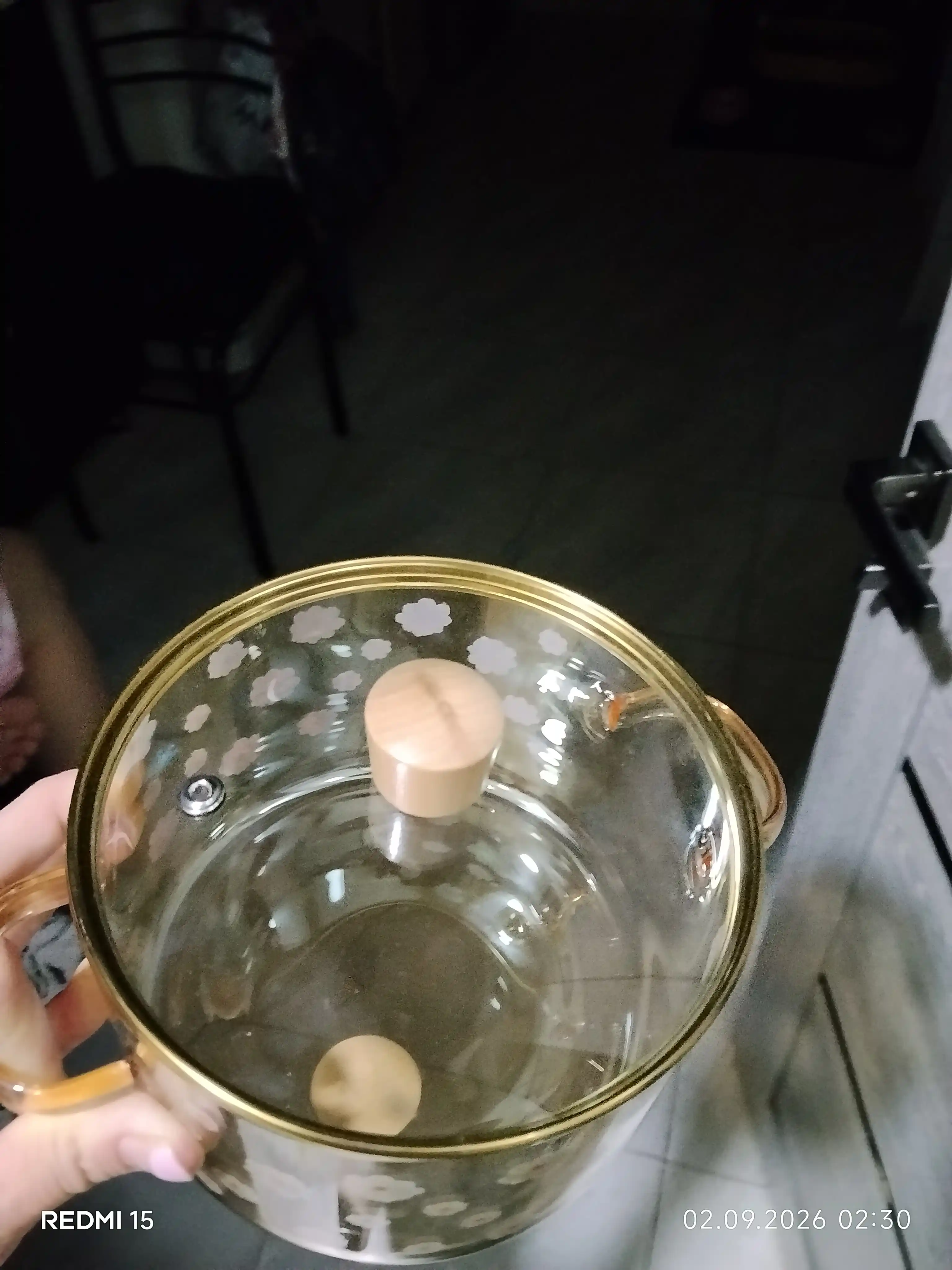 Borossilikat shishadan qozon 1,8 l, issiqqa chidamli, qopqoqli