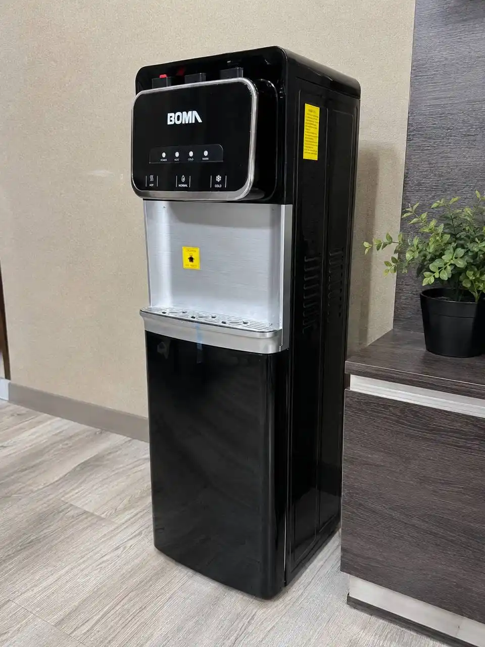 BOMA suv kulleri (dispenseri), kompressorli (freonli) sovutish, issiq-sovuq suv 5°C-100°C