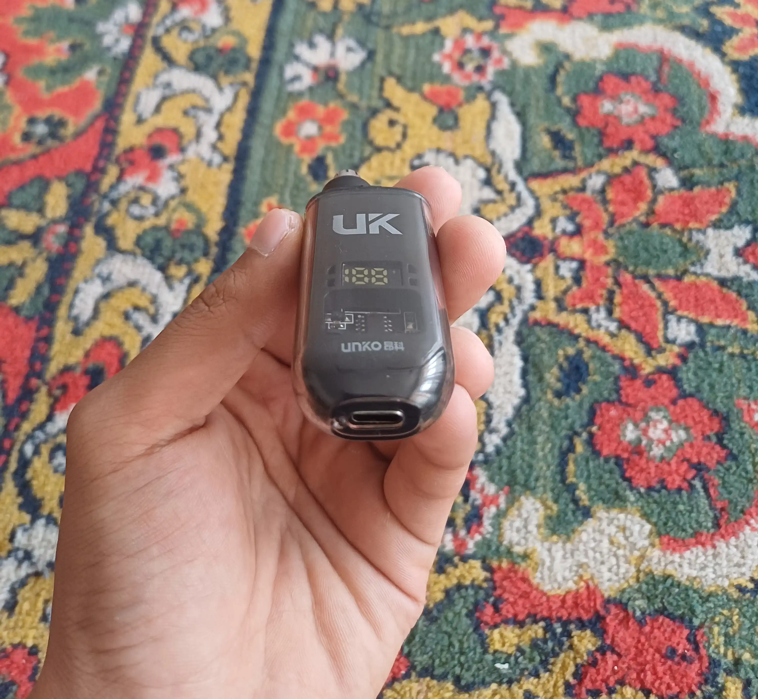 Burun va quloq trimmeri Elektr, LED displeyli, USB zaryadlovchili portativ mini trimmer
