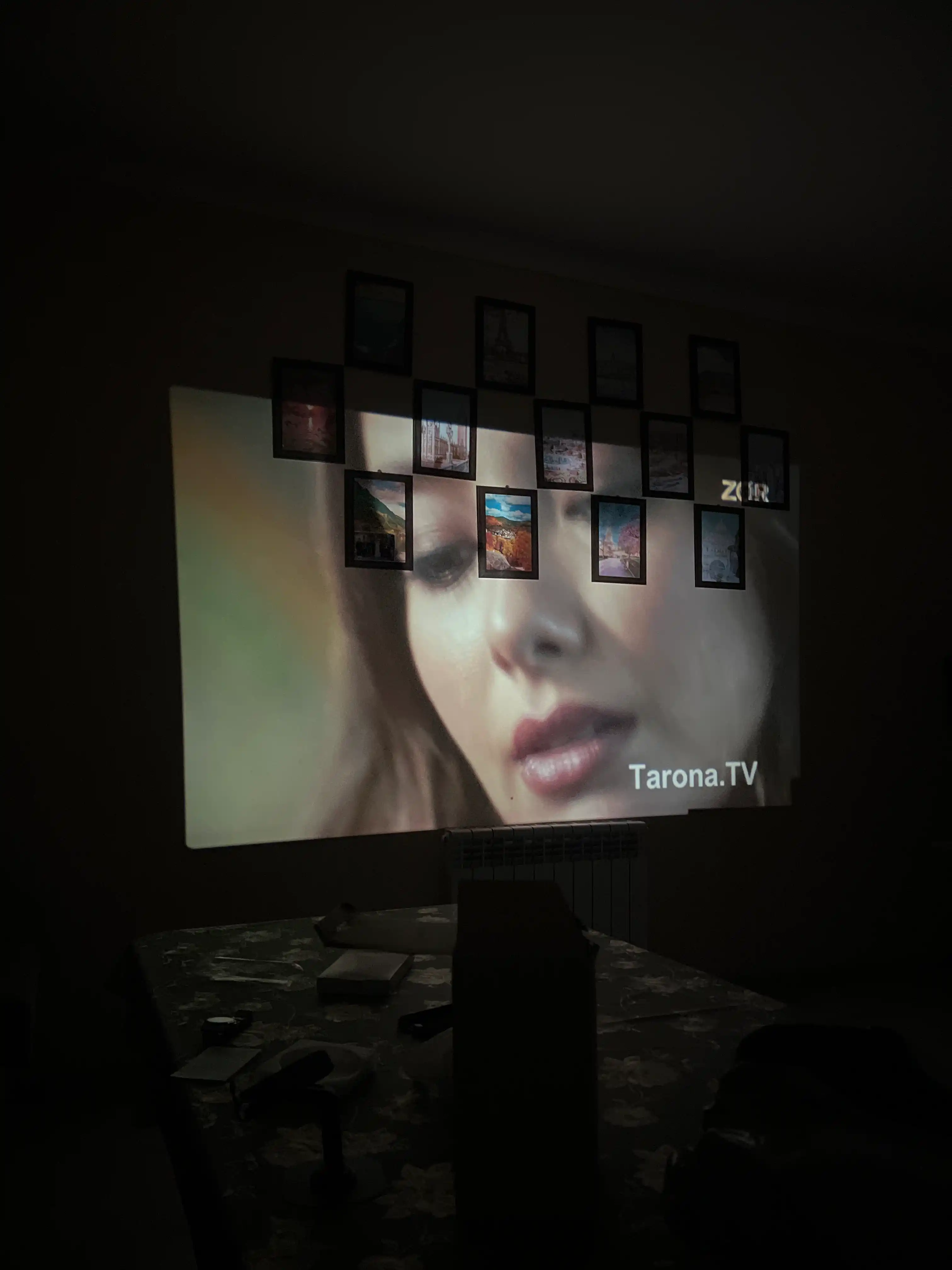 HY300 PRO Smart Home Theater Projektori, Portativ, Wi-Fi