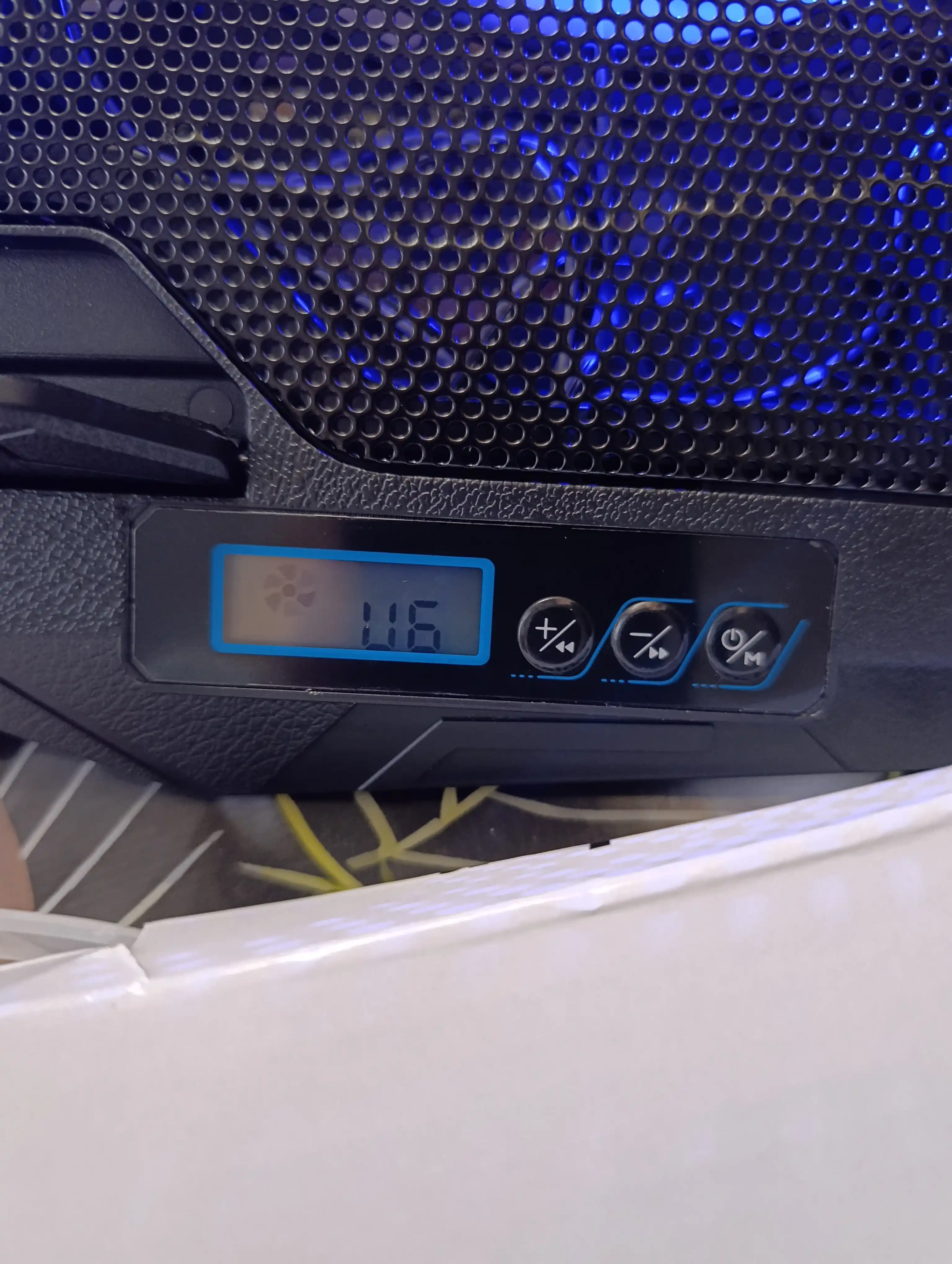 Подставка для ноутбука с охлаждением, 4 вентилятора, USB, LED, регулируемый угол, 18