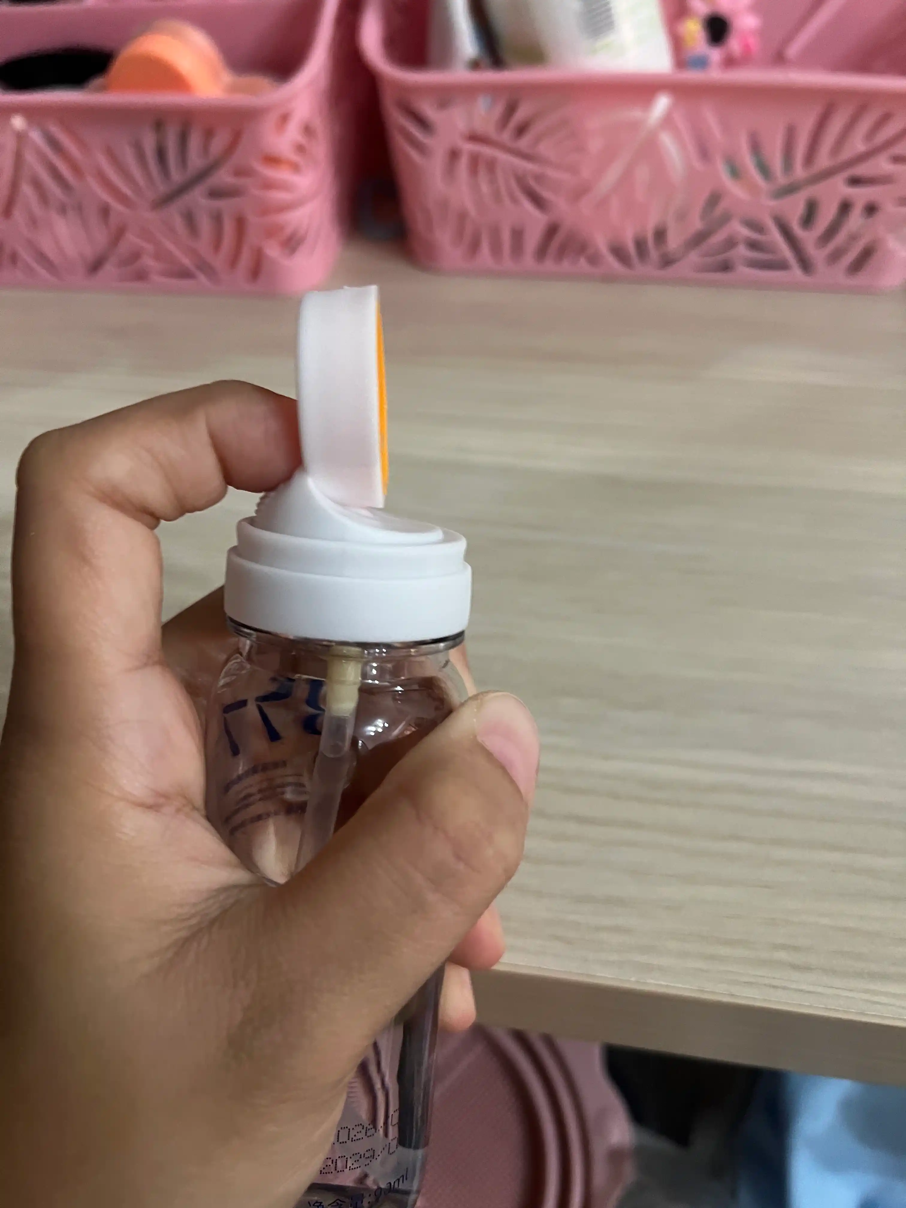 Quyoshdan himoya qiluvchi SPF 50 PA+++ sprey UVA UVB himoya yengil tekstura 377 Spray