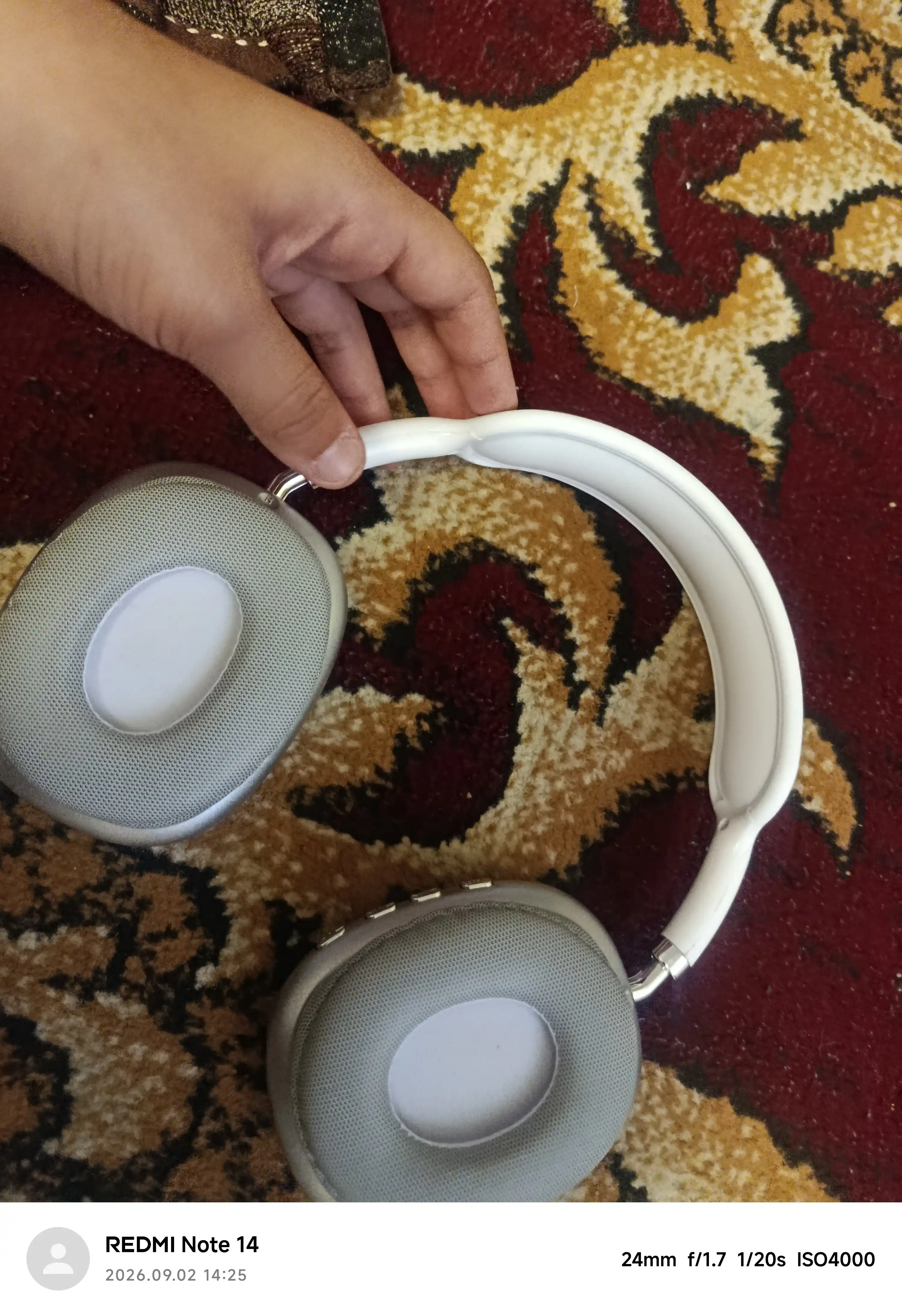 P47, P9 Wireless bluetooth naushnik mikrofon va FM radio bilan, SD karta qollab-quvvatlash