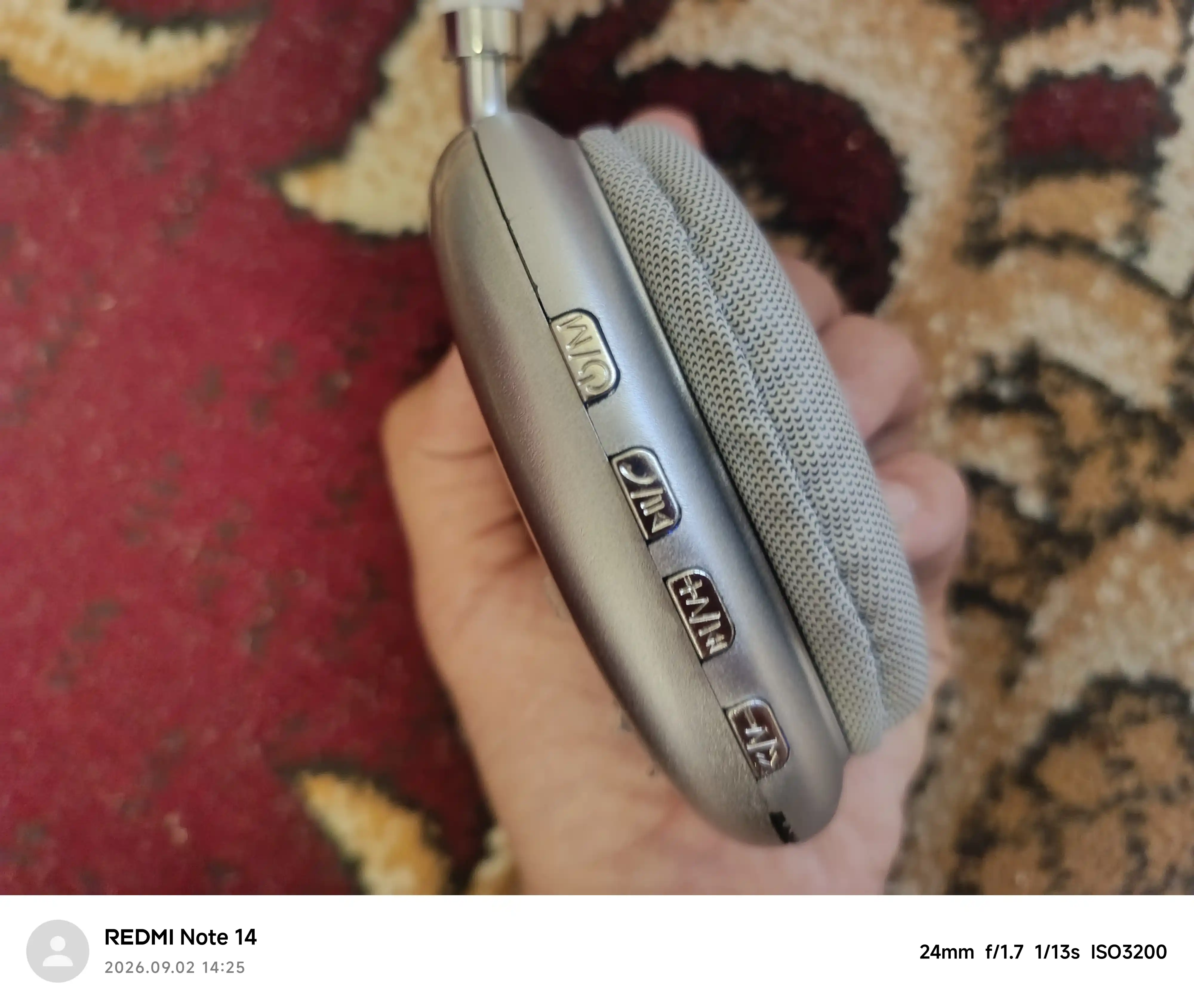P47, P9 Wireless bluetooth naushnik mikrofon va FM radio bilan, SD karta qollab-quvvatlash