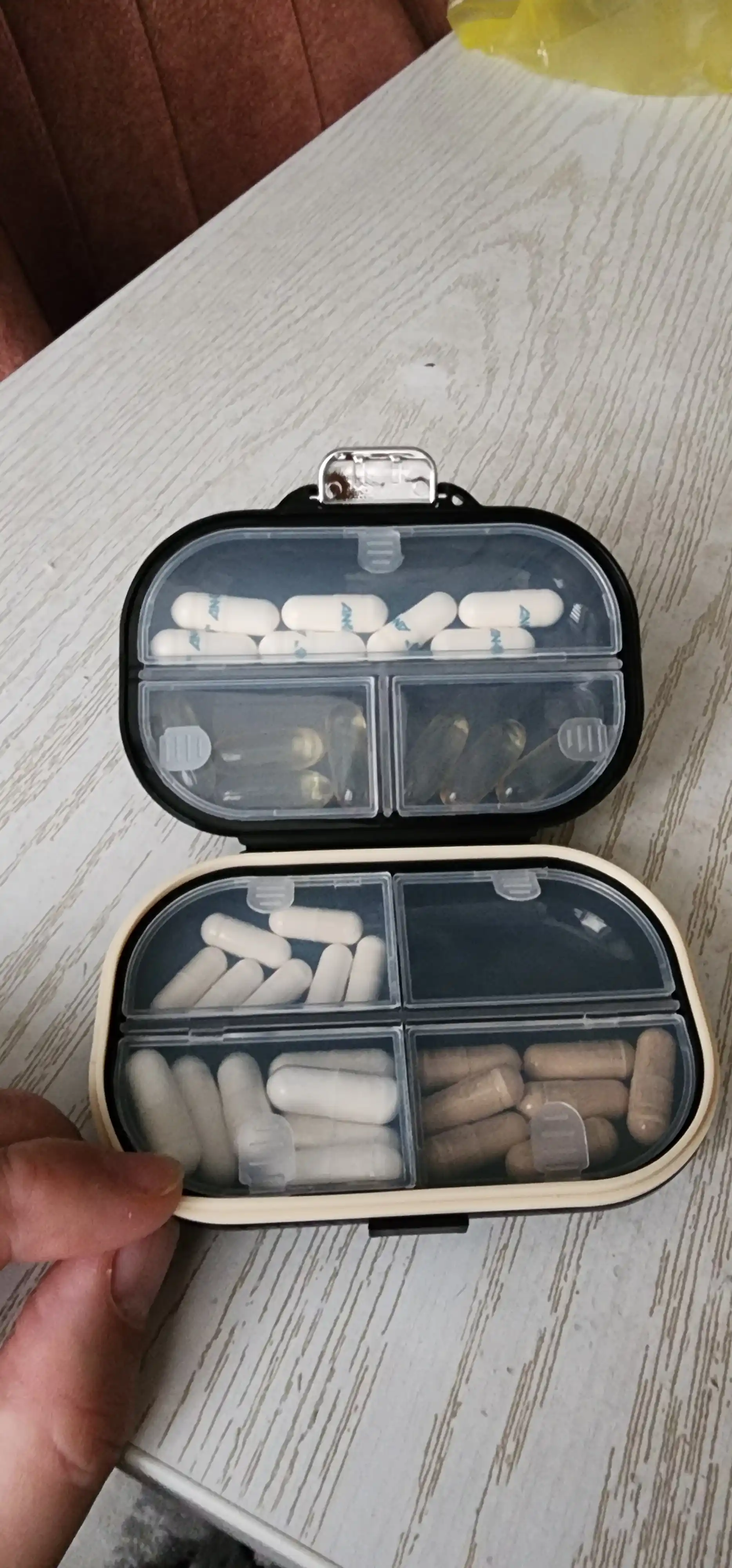 Tabletka qutisi, tabletkalar uchun organayzer, dorilar uchun idish, vitaminlar uchun quti