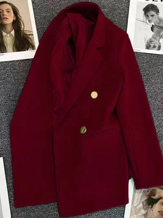 Ayollar pidjagi, klassik, tugmali uzaytirilgan jaket