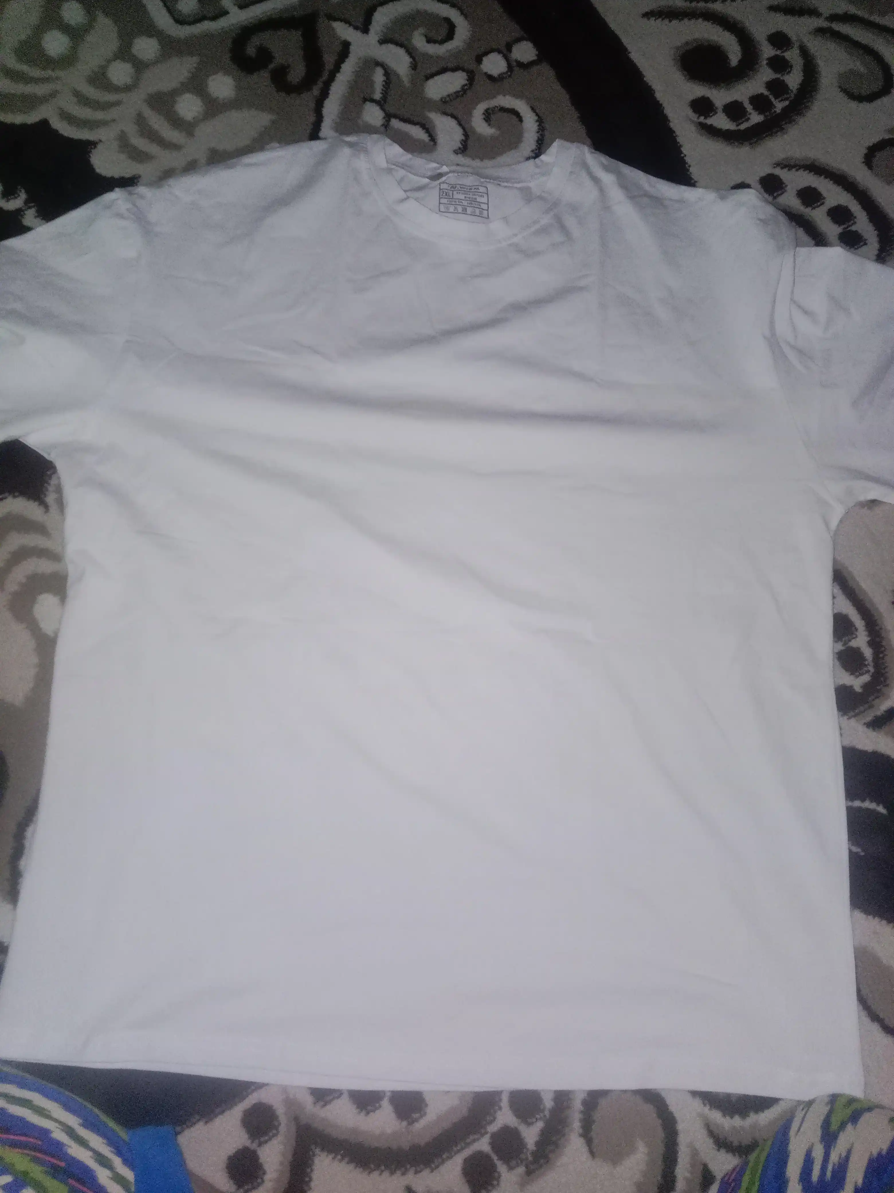 Futbolka erkaklar uchun oversize bir rangli asosiy