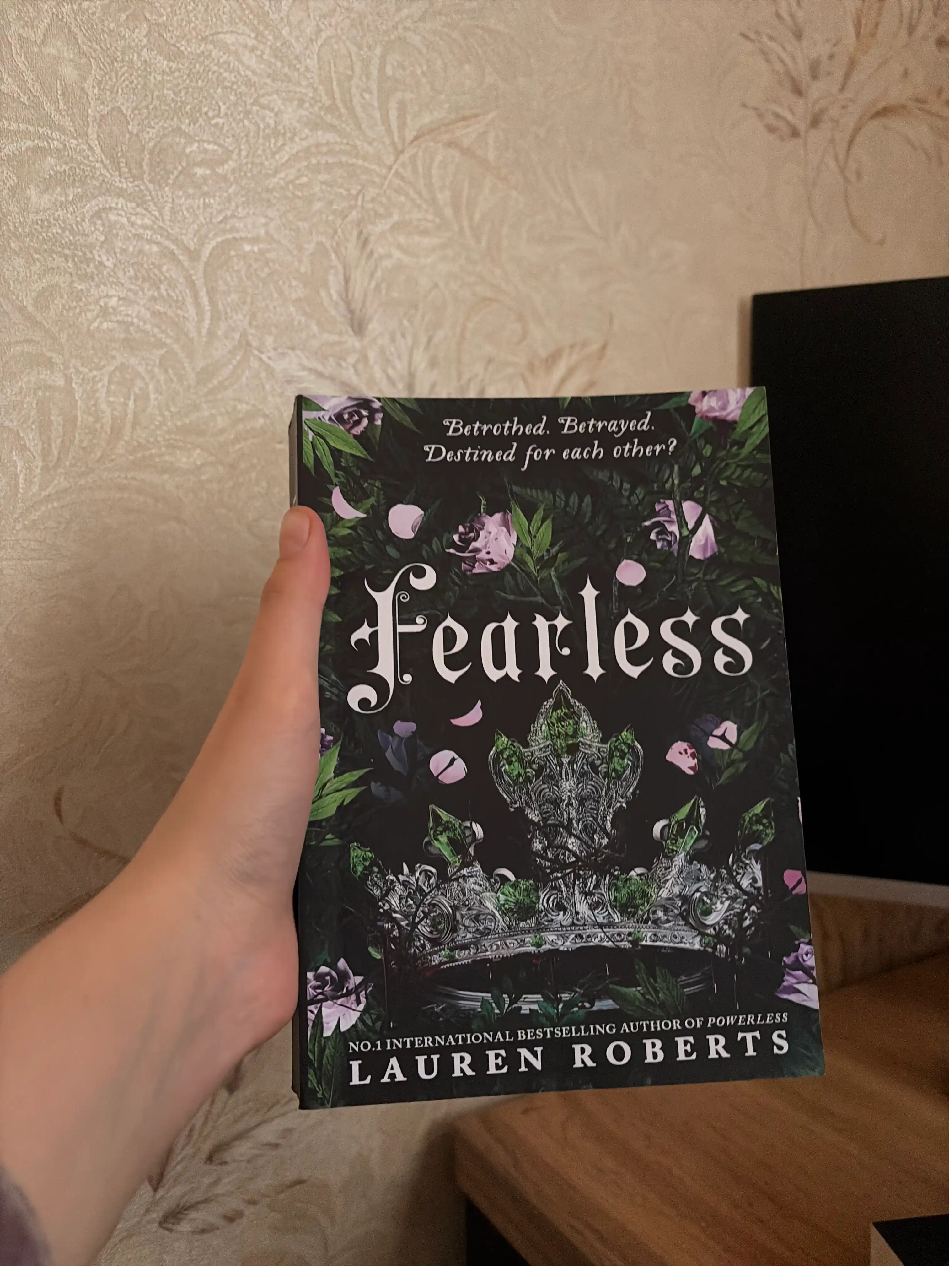 Lauren Roberts, Fearless