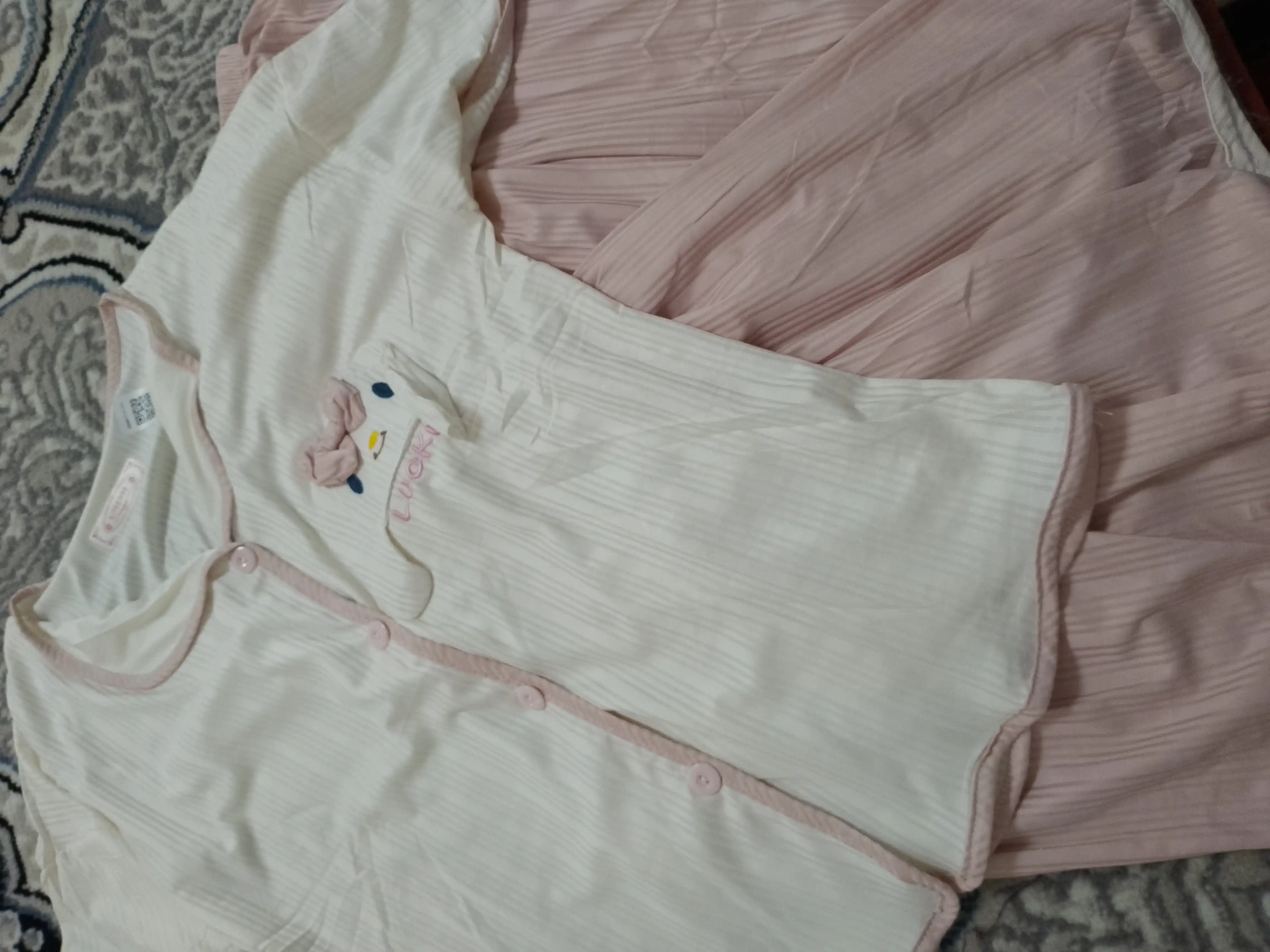 Ayollar pijamasi komplekt 3 tasi 1, ko‘ylak, shortik va shim, 4 rang, M-XL