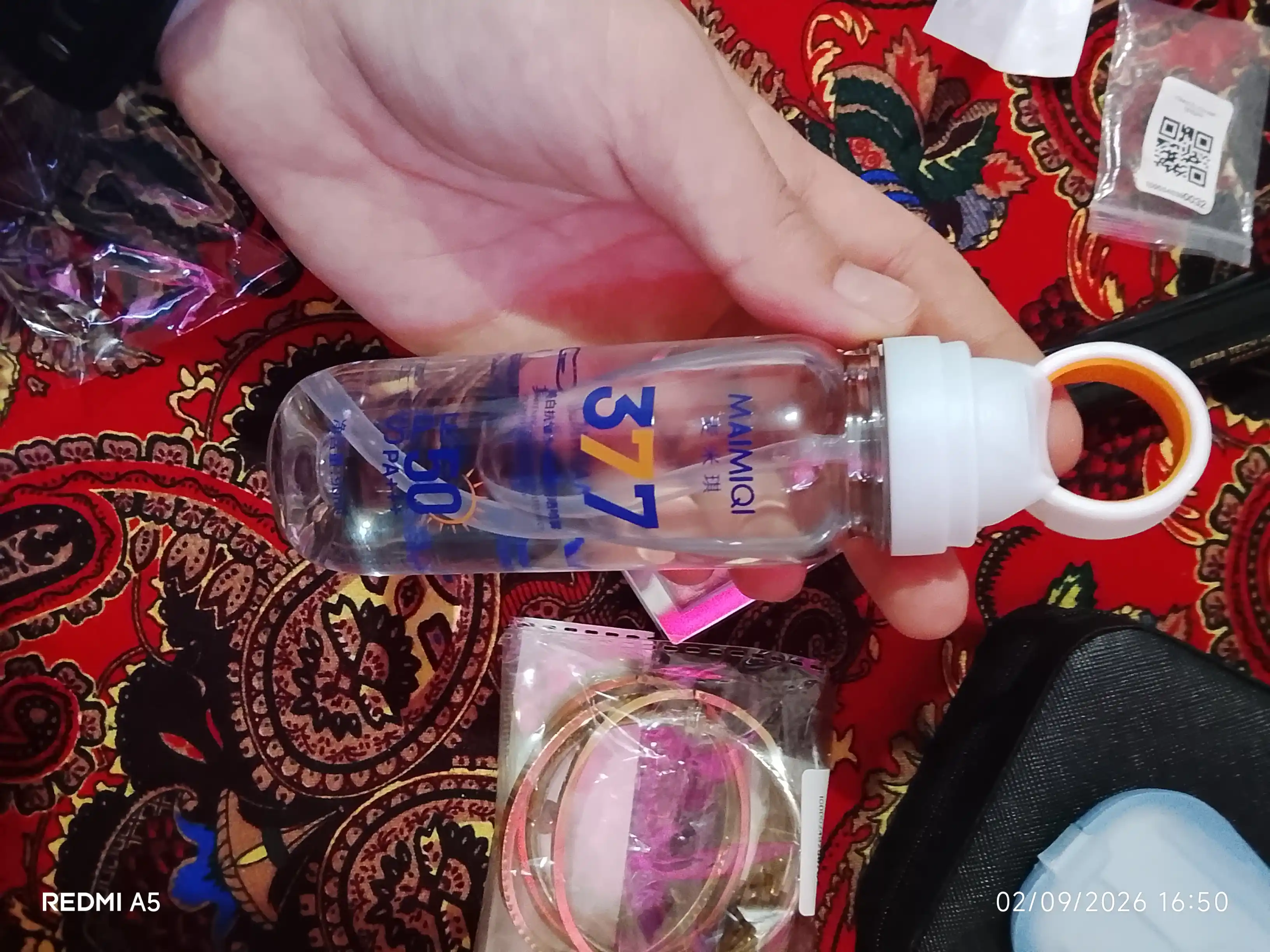 Yuz uchun SPF 50+ quyoshdan himoyalovchi sprey, 377 ultrabinafsha nurli himoya spreyi, SPF namlantiruvchi sprey