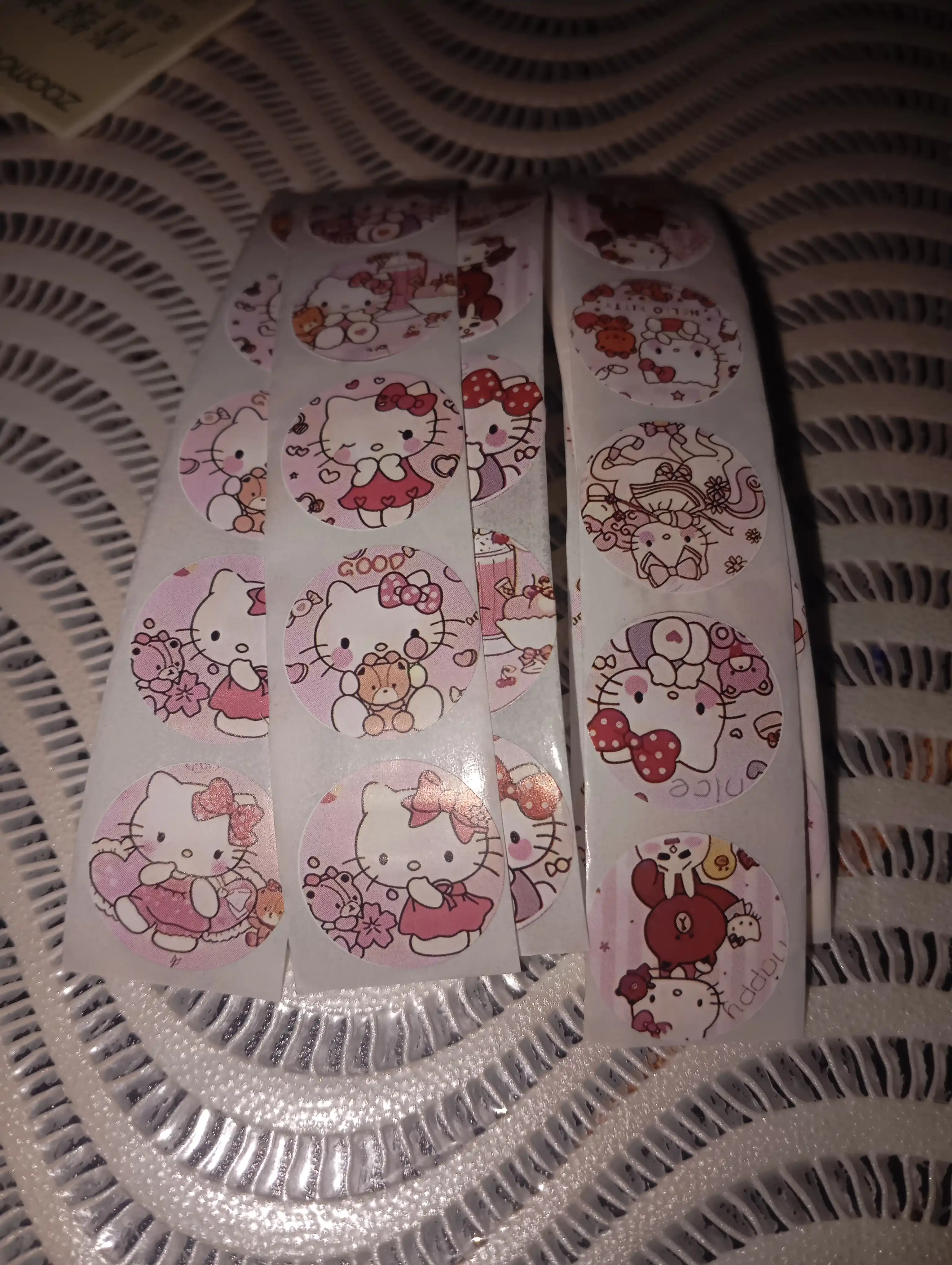Stikerlar, stikerlar Kuromi, Kapibara, Hello Kitty, Lilo va Stitch