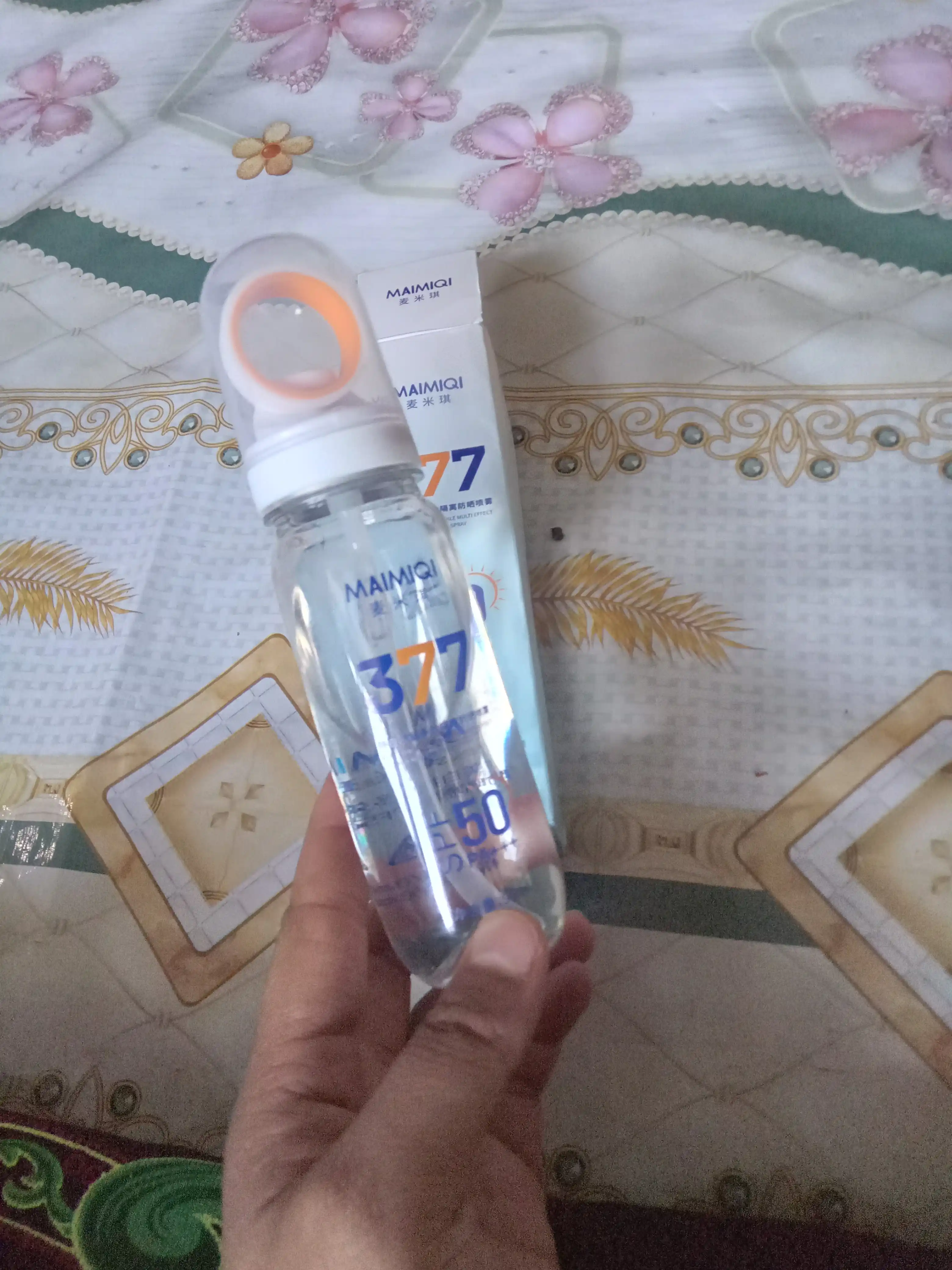 Yuz uchun SPF 50+ quyoshdan himoyalovchi sprey, 377 ultrabinafsha nurli himoya spreyi, SPF namlantiruvchi sprey