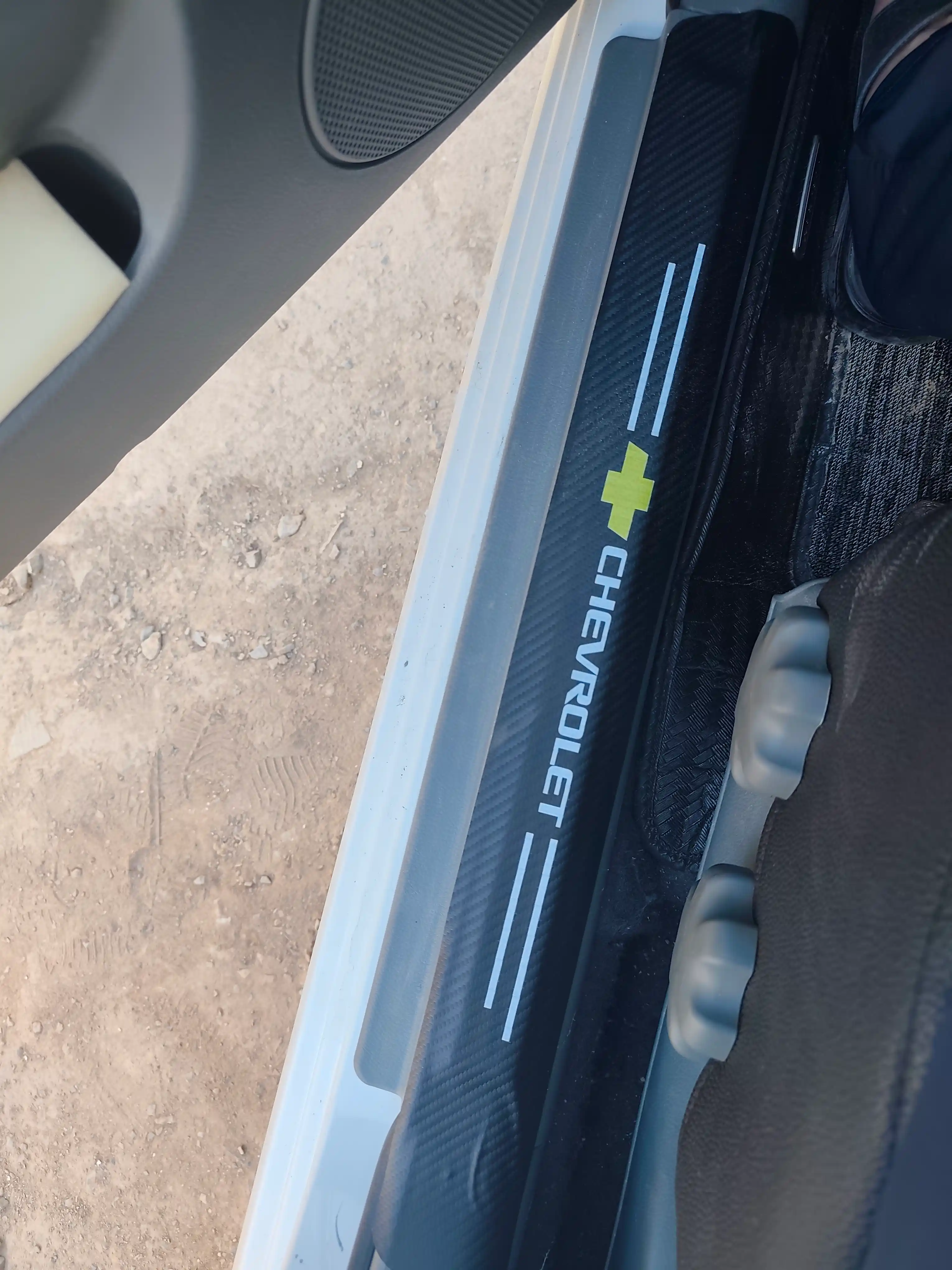 Avto poroglari uchun karbon qoplamalar, Chevrolet himoya nakleykalari, 4 dona