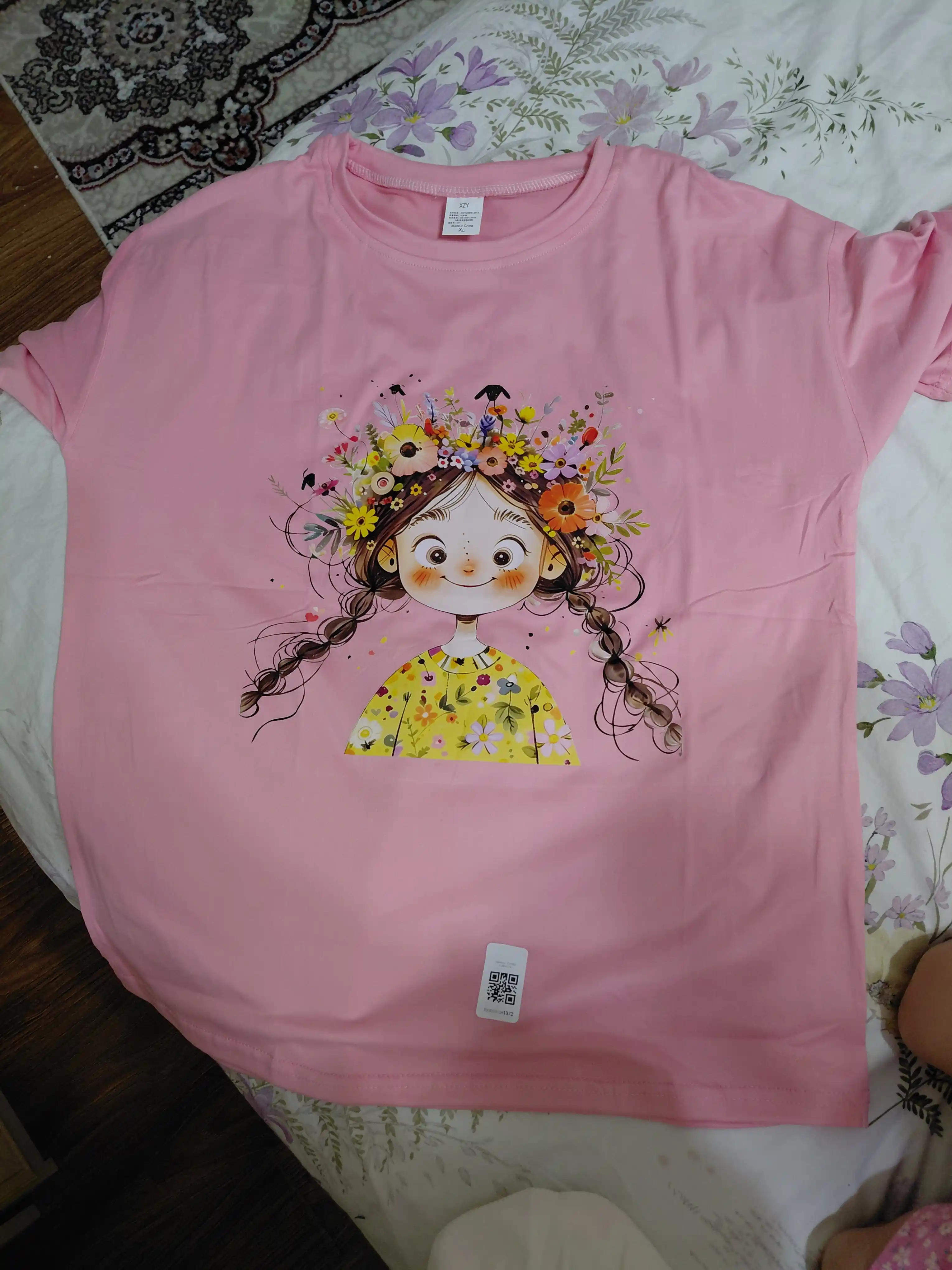Ayollar futbolkasi, printli, keng fason, oq/pushti/qora, 9 tur, M-XL