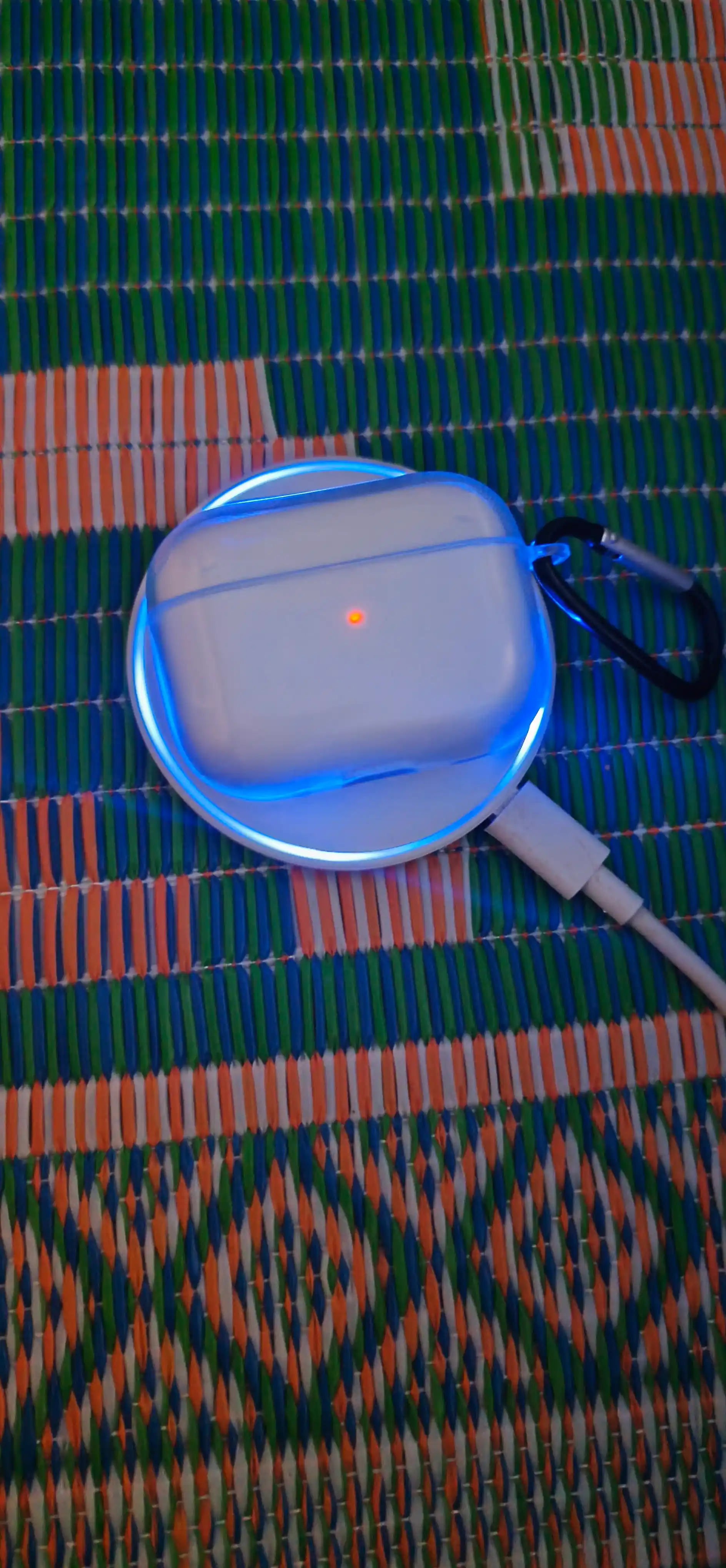 Fast Charge simsiz zaryadlash qurilmasi