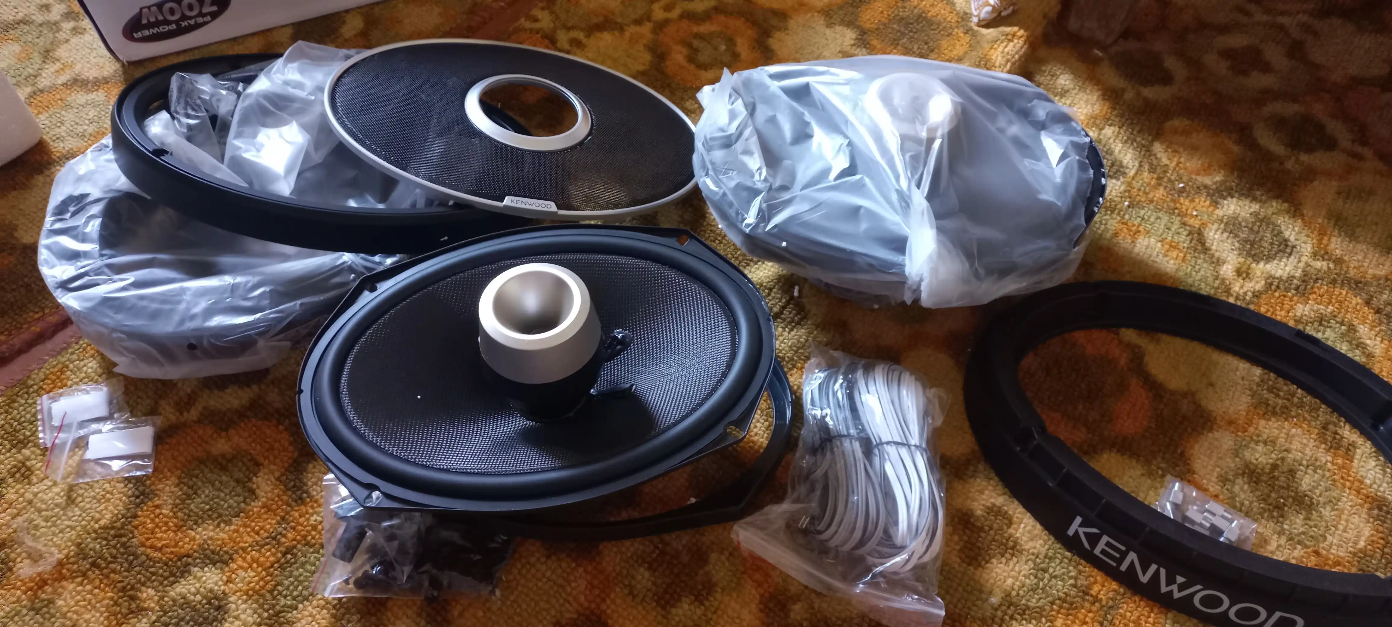 Kenwood KFC-HQR710EX kolonkalari, 700 Vt, 2 dona