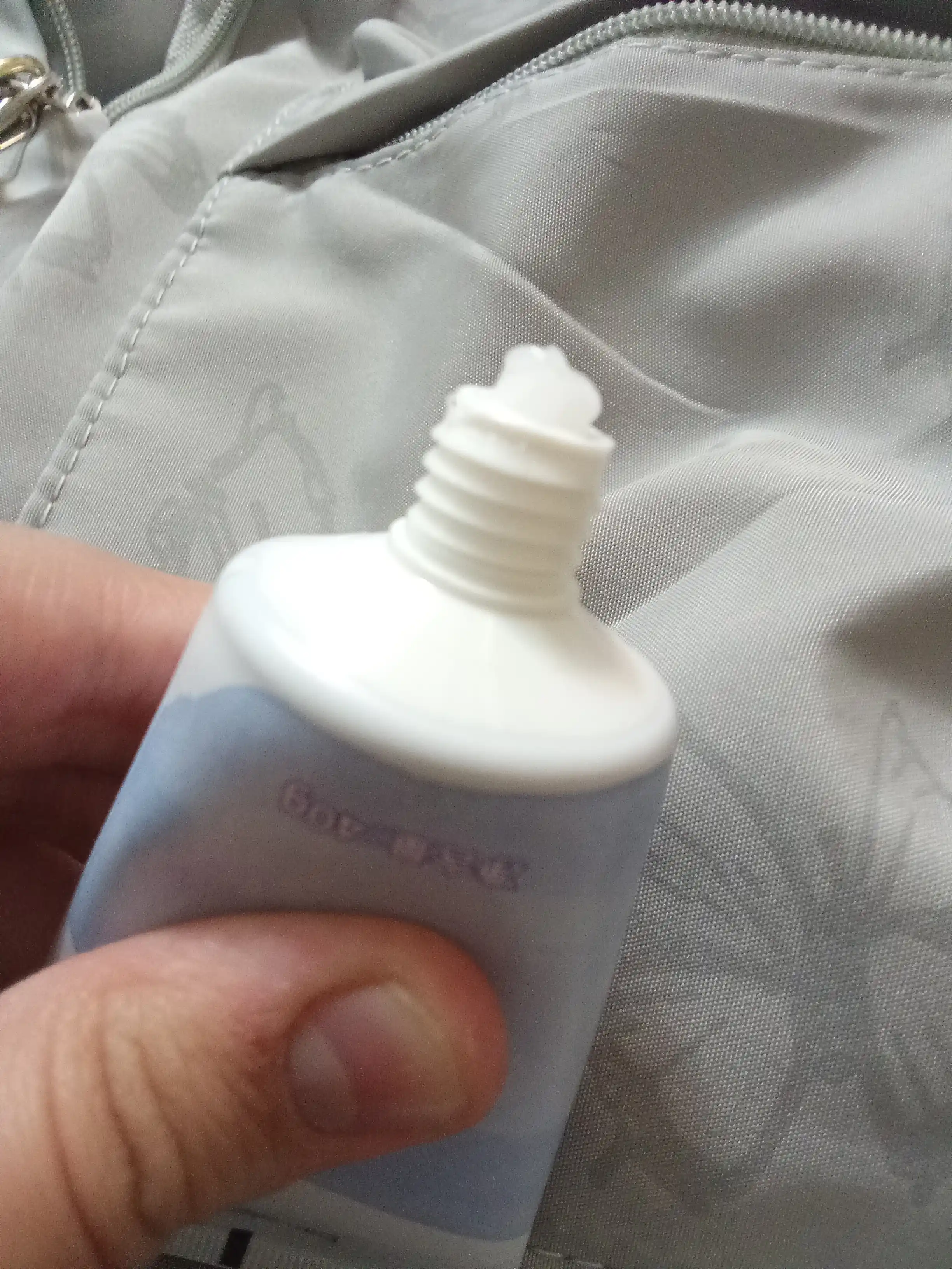 Namlovchi va oziqlantiruvchi qo'l kremi, 40 g, antifrizli, meva aromati