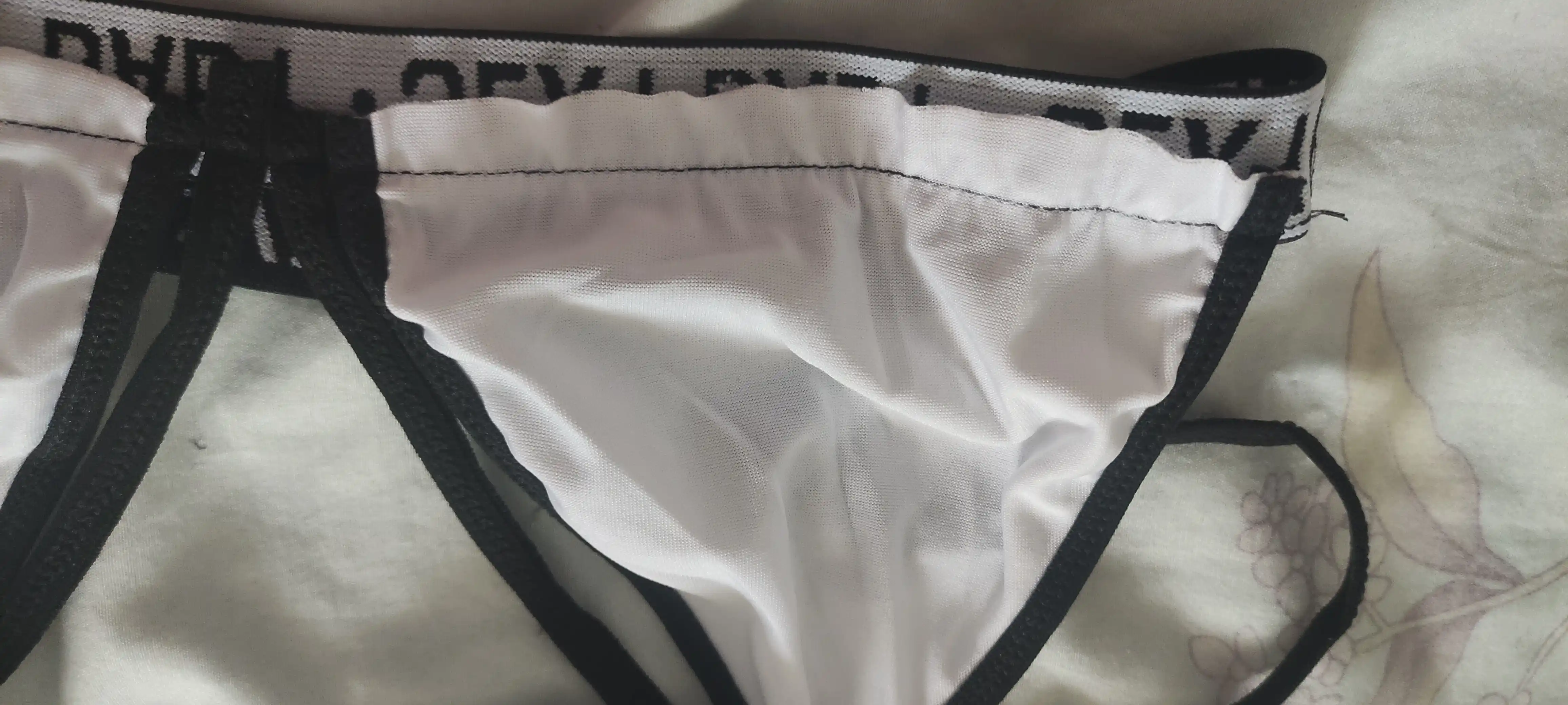 Ayollar ichki kiyim to'plami: sport uslubidagi suyaksiz top va string trusik, S–3XL