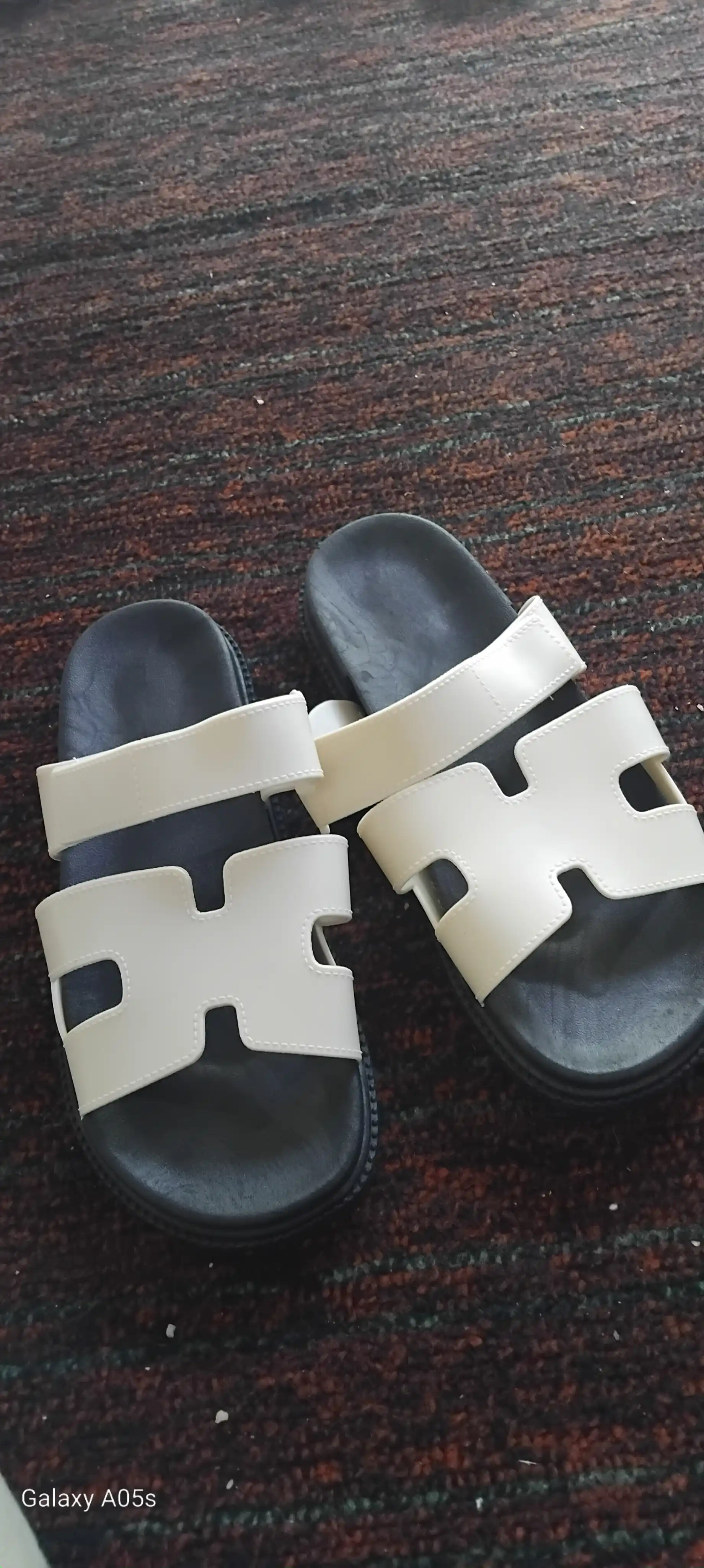 Shippaklar ayollar va qizlar uchun, HERMES, yumshoq, qulay