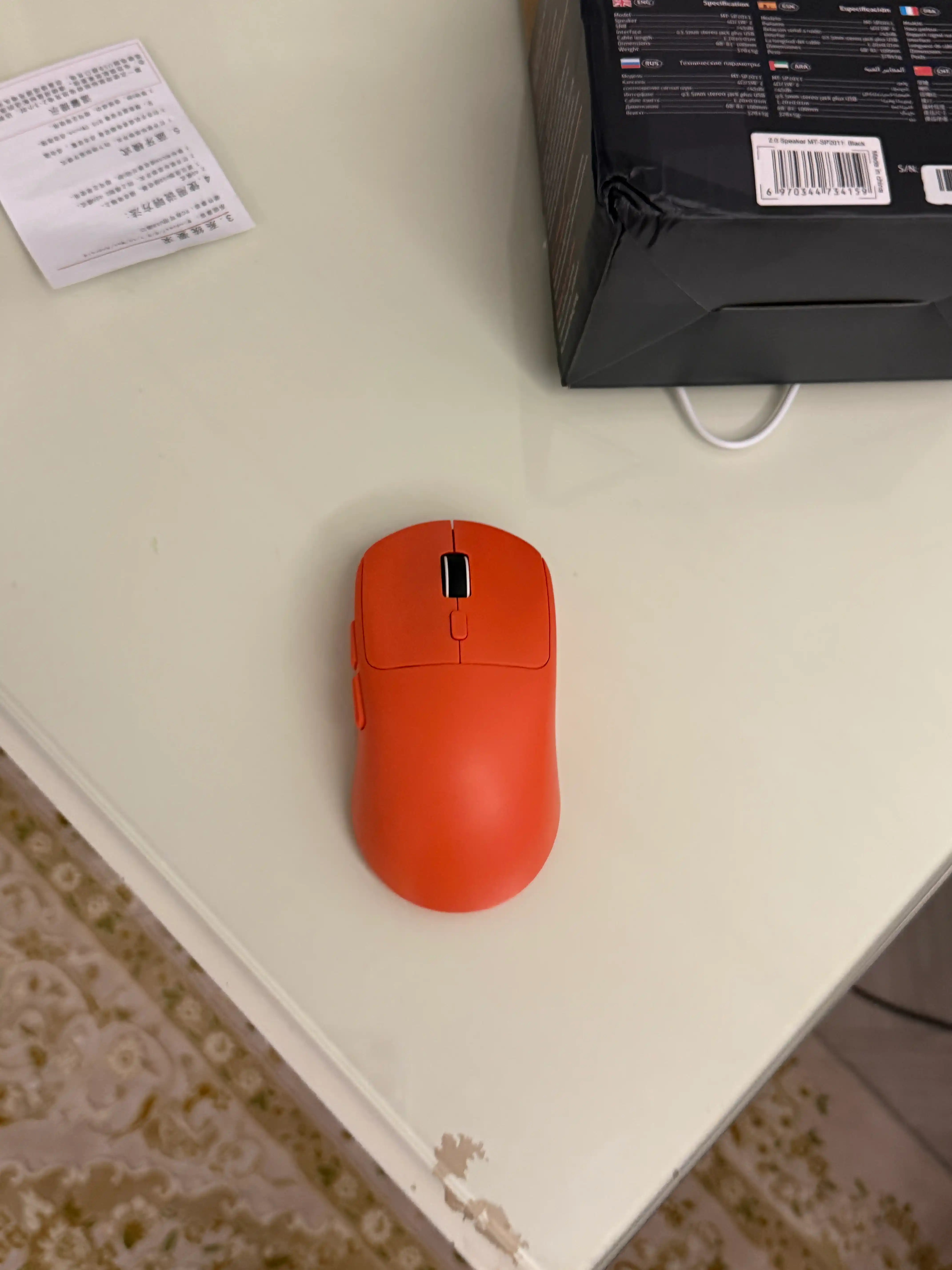 M348 simsiz o'yin sichqonchasi. Chastota 1000 Hz, 2 ta ulanish rejimi, batareya 500 mAh