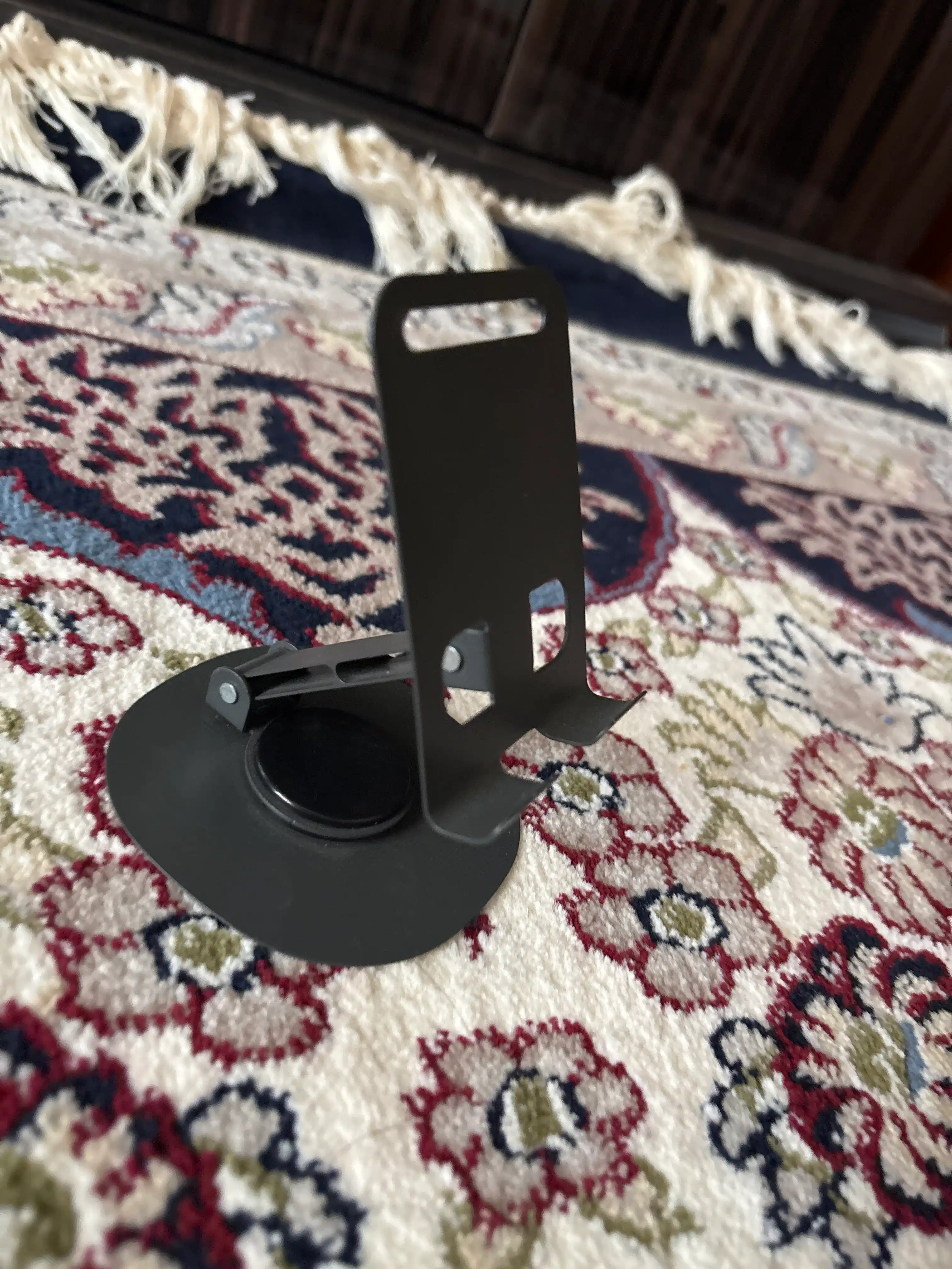 Buklanadigan telefon va planshet ushlagichi, 360° burama va mustahkam o'rnatish