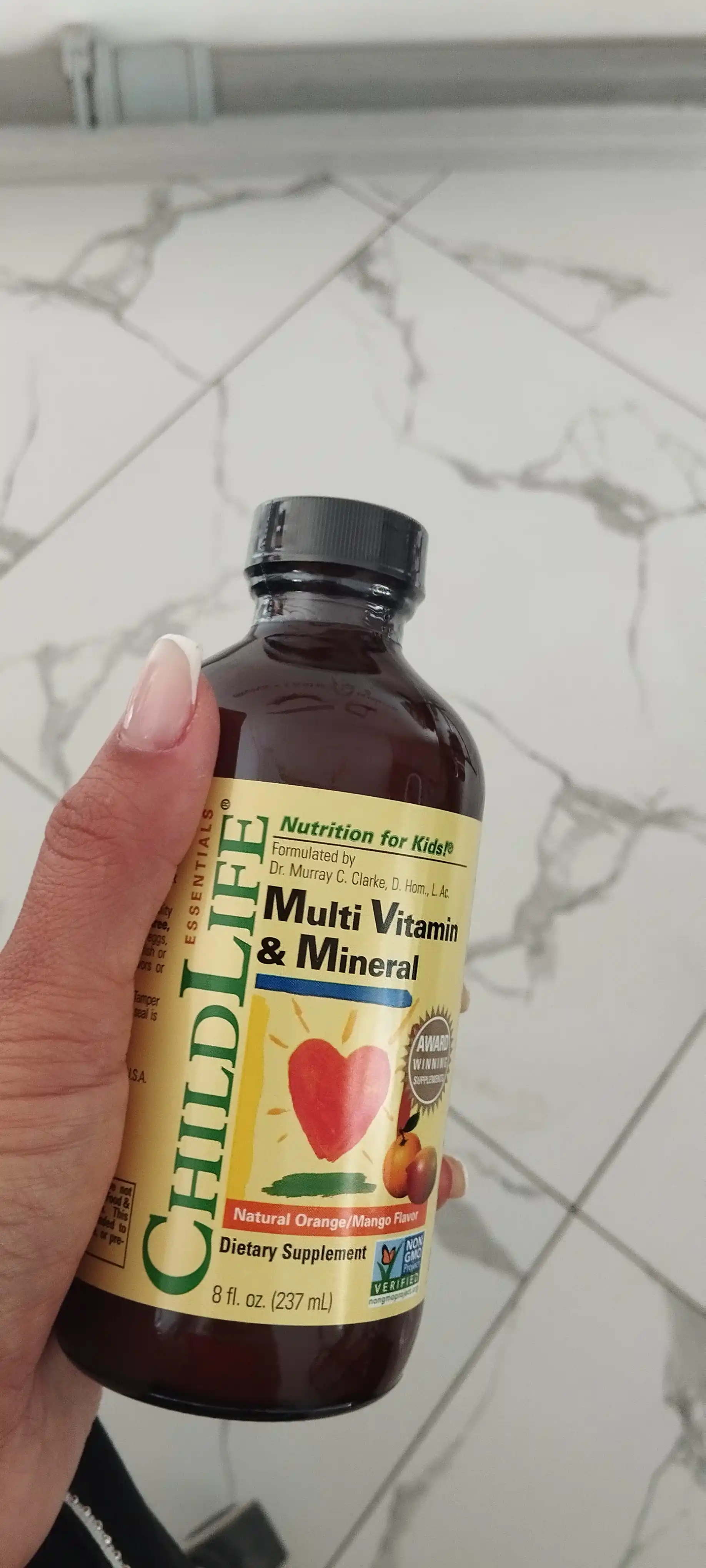 Childlife Essentials, мультивитамины и минералы со вкусом апельсина и манго, 237 мл