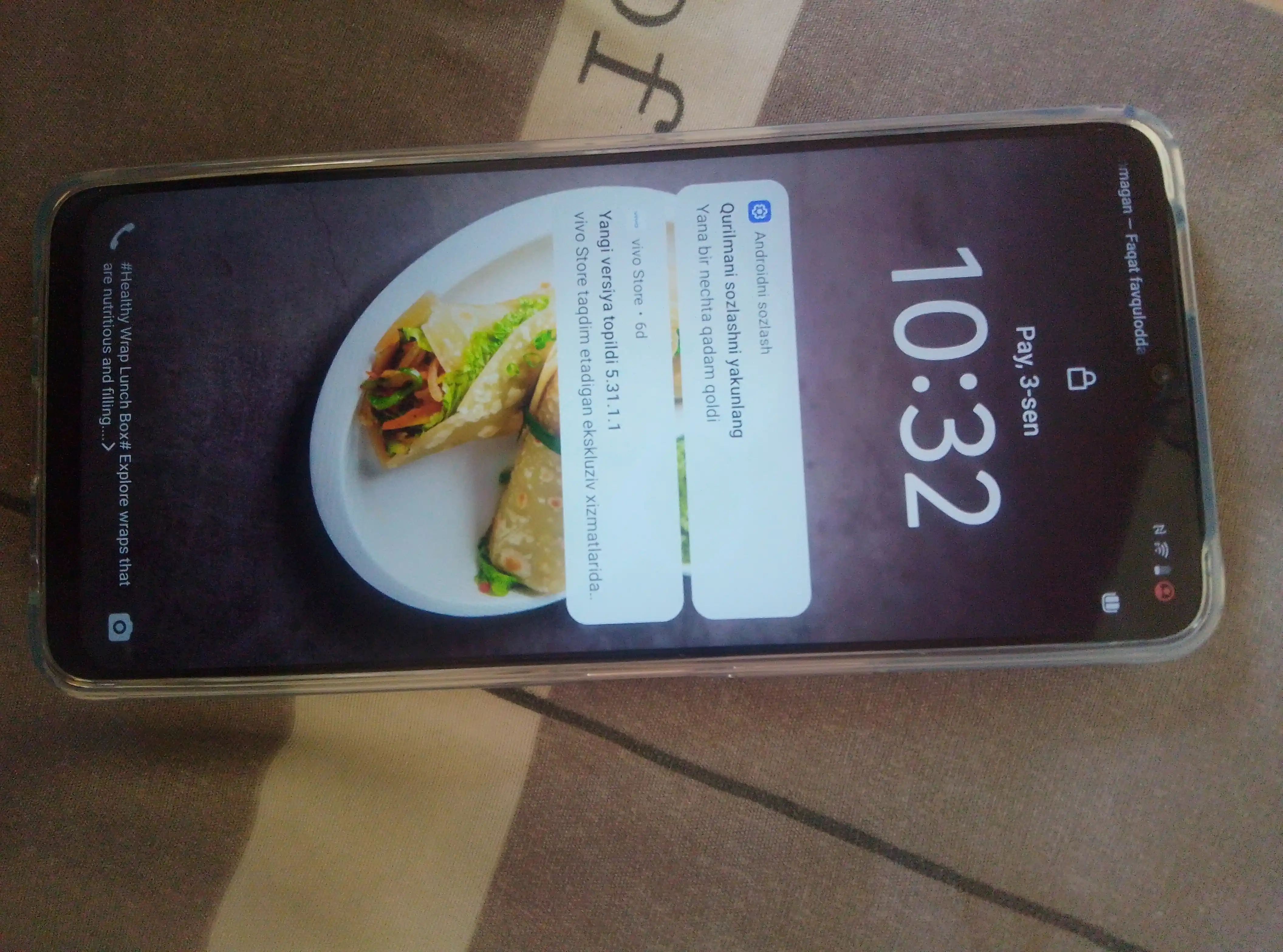 Mobil telefon Vivo Y04s 6/256 GB, 90 Hz displey, 6000 mAh batareya