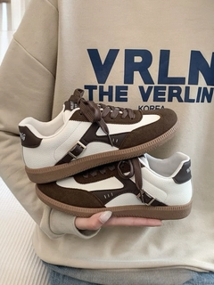 Bronza