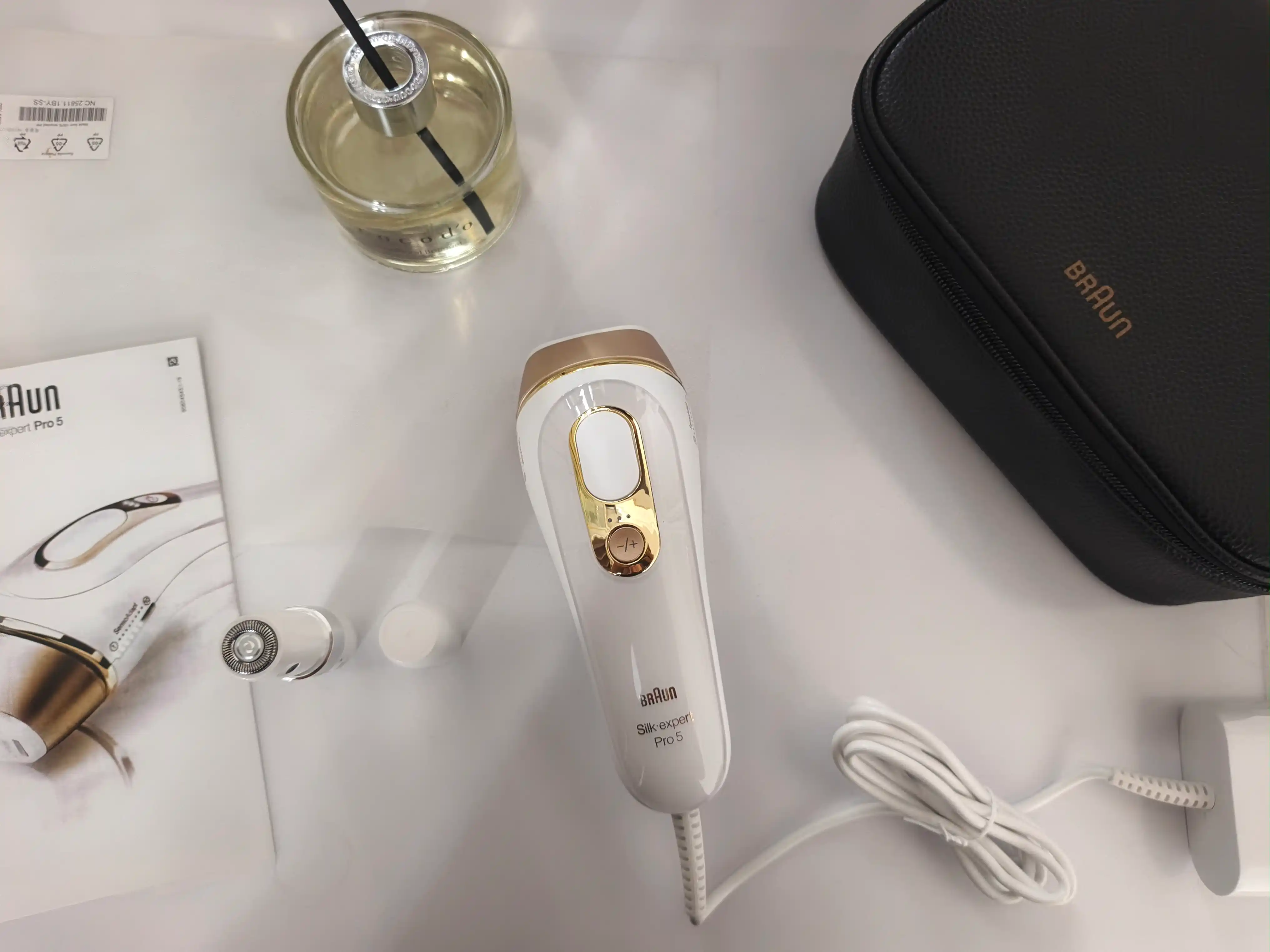 Braun Professional fotoepilyator Silk Expert Pro 5 400.000 marta chaqnash