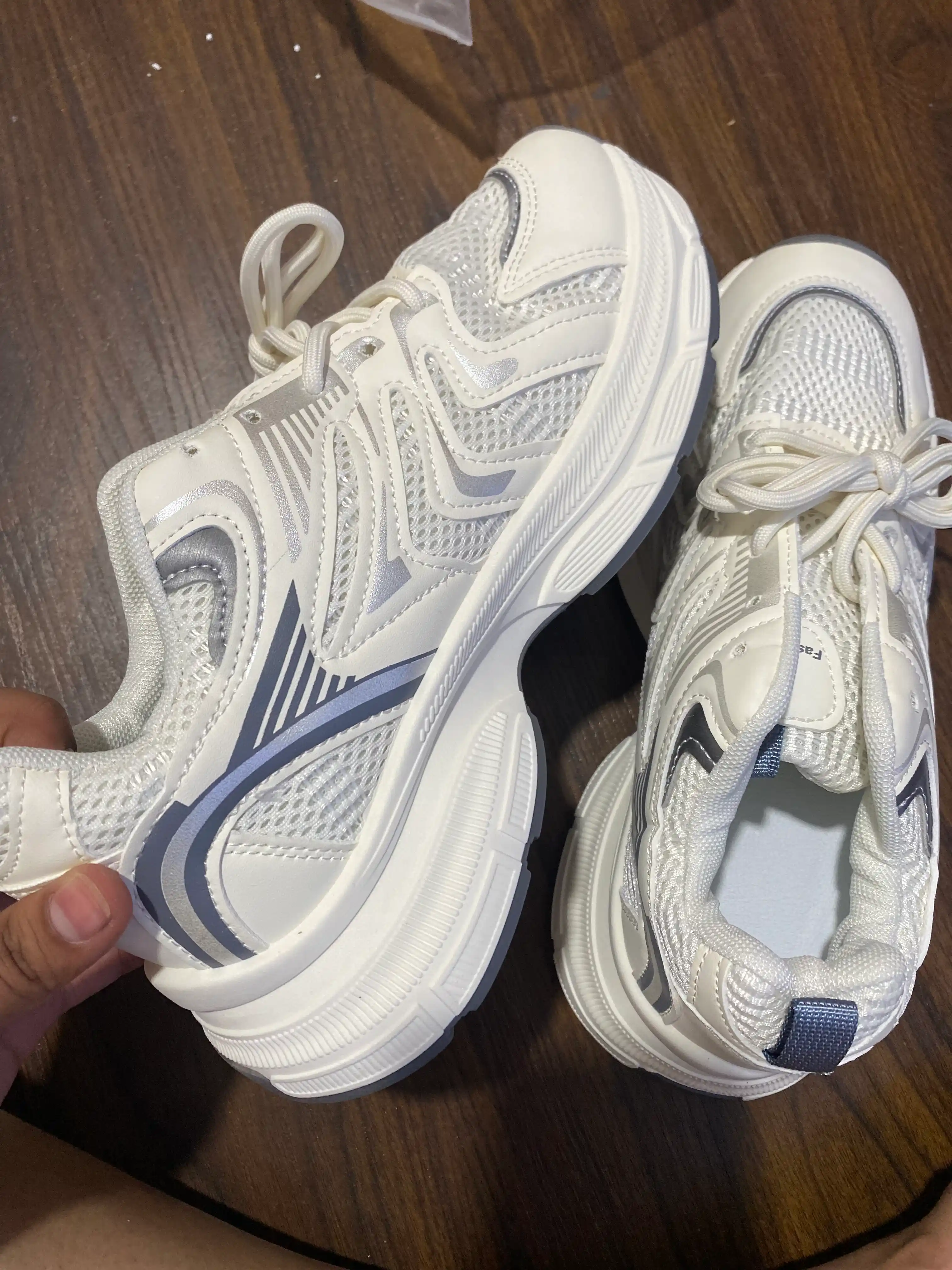 Ayollar uchun kuzgi krossovkalar, new balance uslubida krasofka o‘lchamlari 35-41