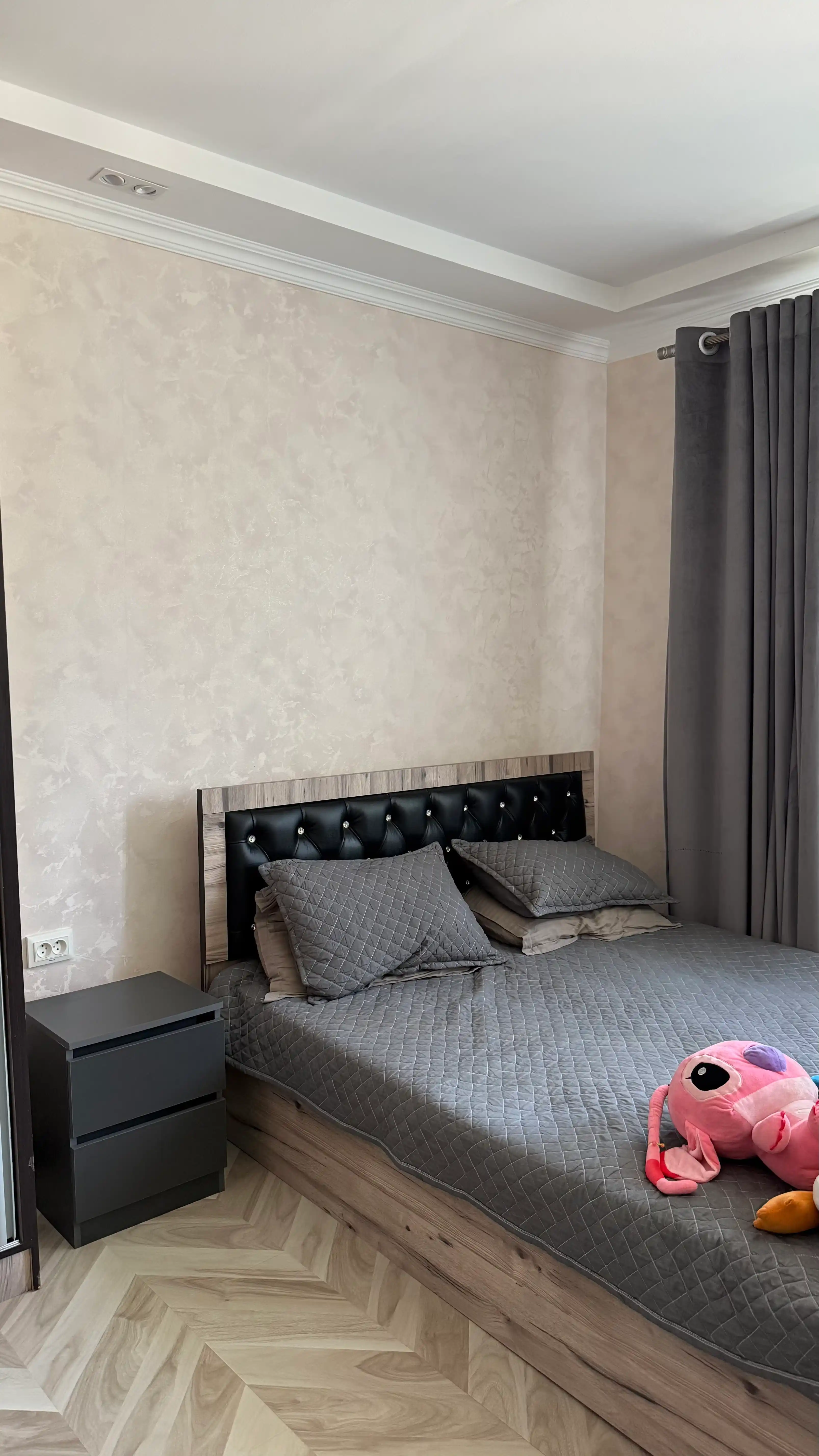 YUPITER, 50x40x35 sm Tumba karavot yoniga yig'ilgan, 2 ta tortmali, Rossiya LDSP